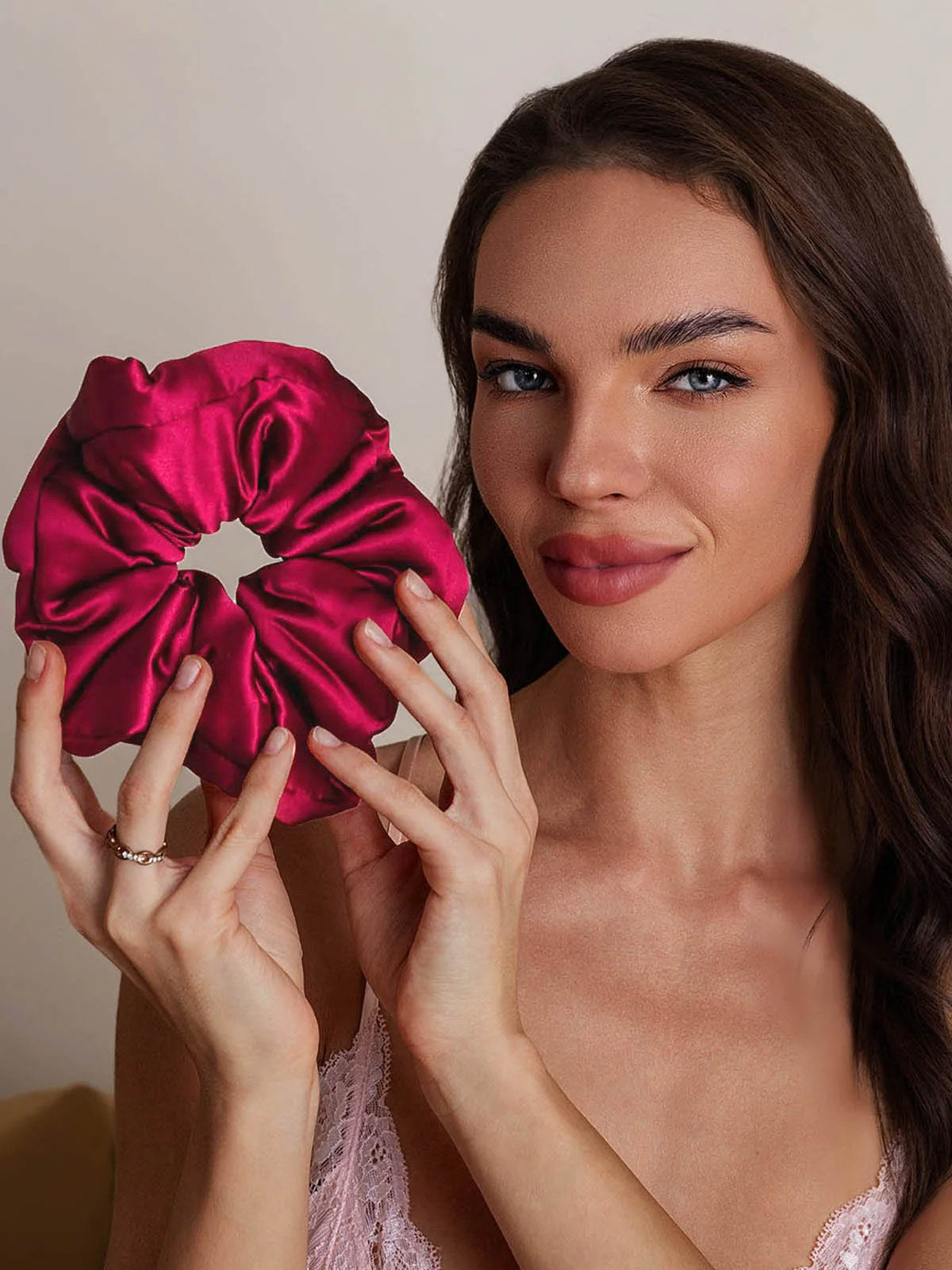 [Rotwein] SilkSilky-DE Seide Scrunchie 001