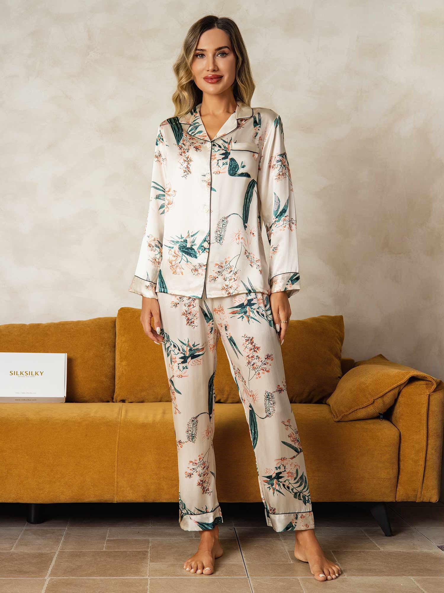 [Elfenbeinfarbe] SilkSilky-DE Reine Seide Womens Pajamas 005