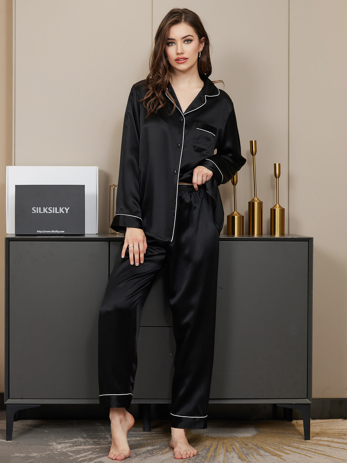 SilkSilky-DE Reine Seide Langärmelig Revers Damen Pyjamas Schwarz 001