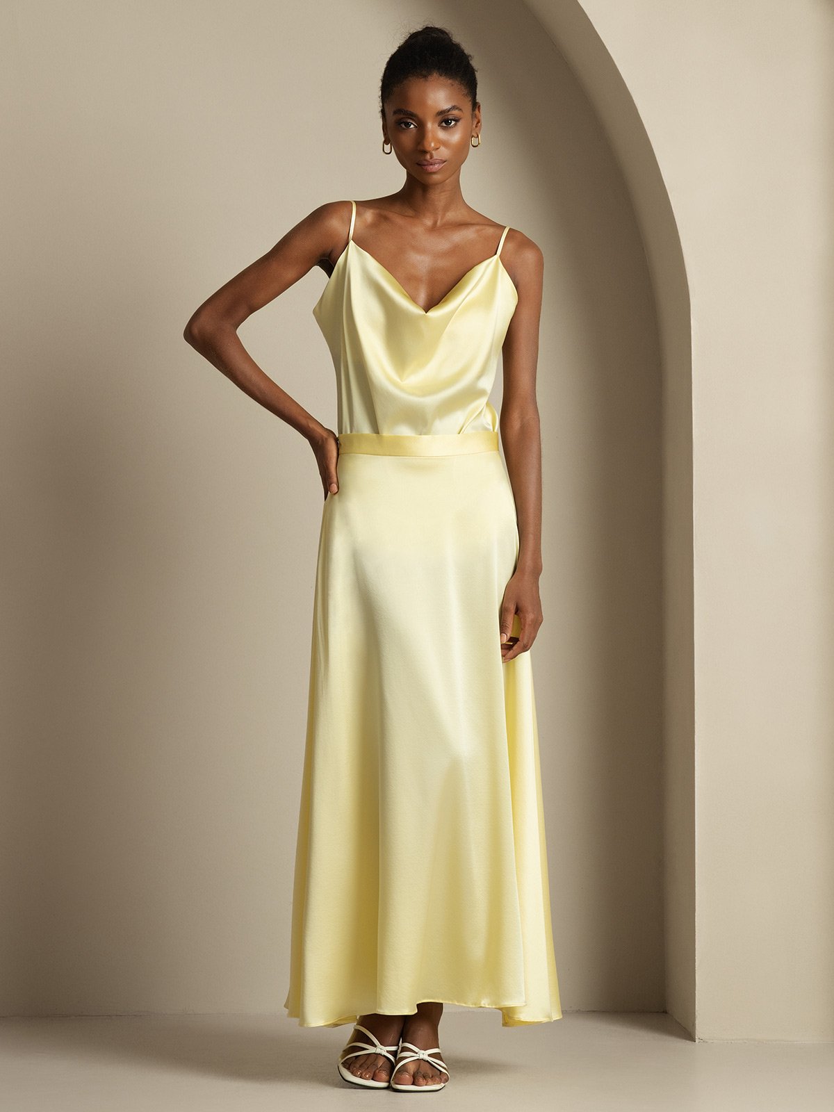 [Hellgelb] SilkSilky-DE 19Momme Spaghettiträger Wasserfallausschnitt Women''s Outfit Sets 003