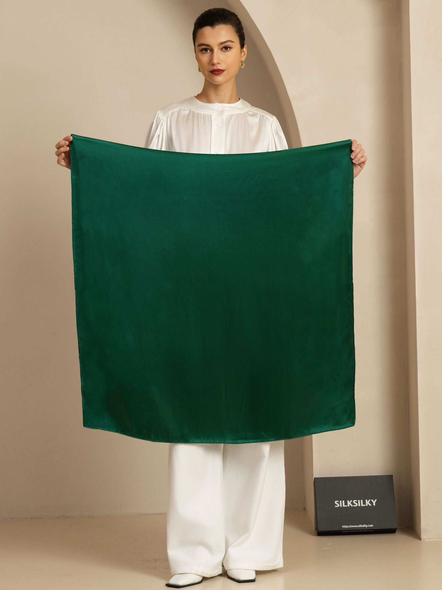 [Dunkelgrün] SilkSilky-DE Pure Silk Scarf 002