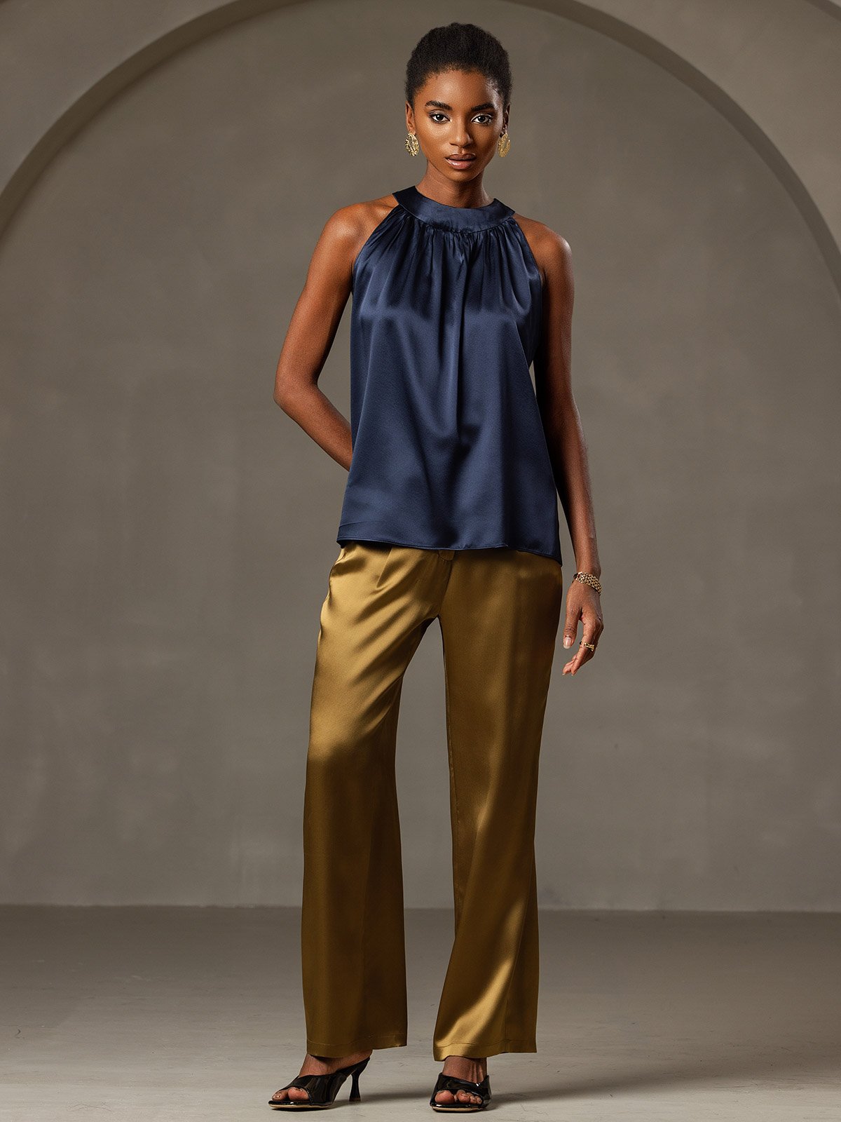 [Dunkelblau] SilkSilky-DE 19Momme Ärmellos Neckholder T-Shirt 005