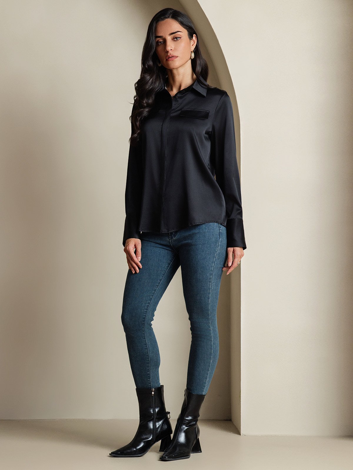 SilkSilky-DE 19Momme Seide Langärmelig Umlegekragen Damenhemd Schwarz 008