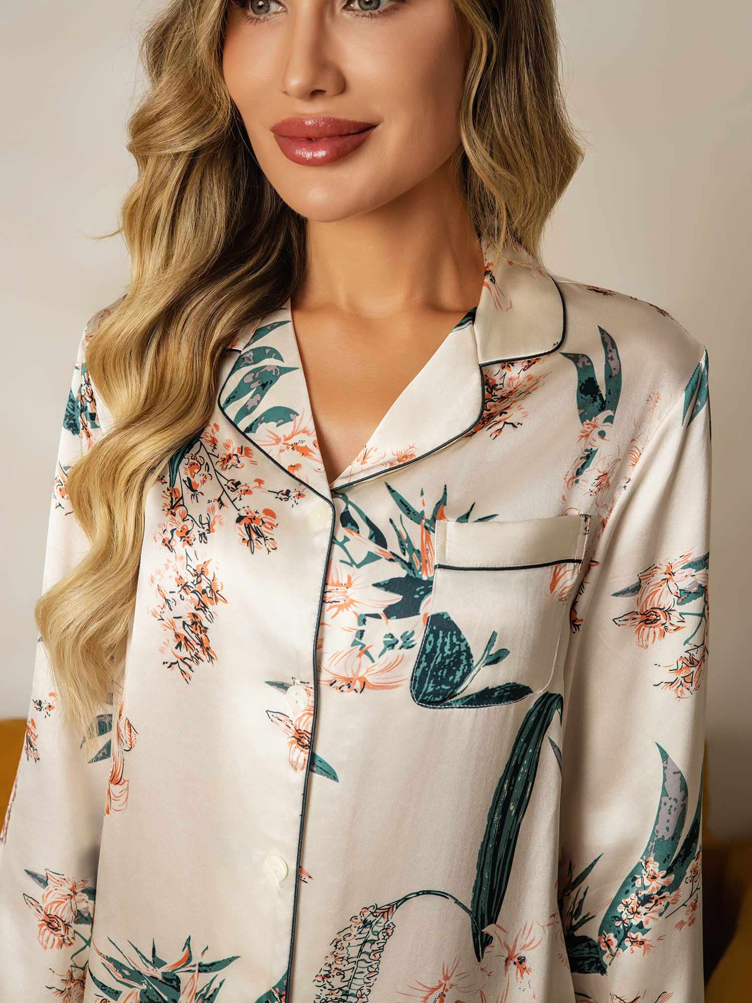 [Elfenbeinfarbe] SilkSilky-DE Reine Seide Womens Pajamas 003
