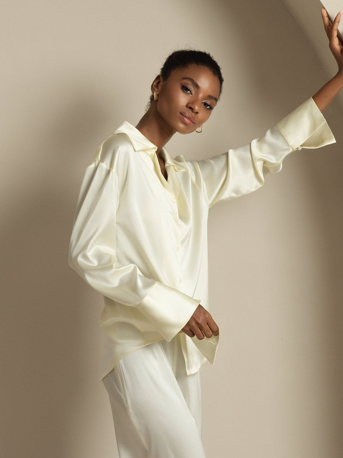 [Elfenbeinfarbe] SilkSilky-DE 19Momme Seide Womens Shirt 007