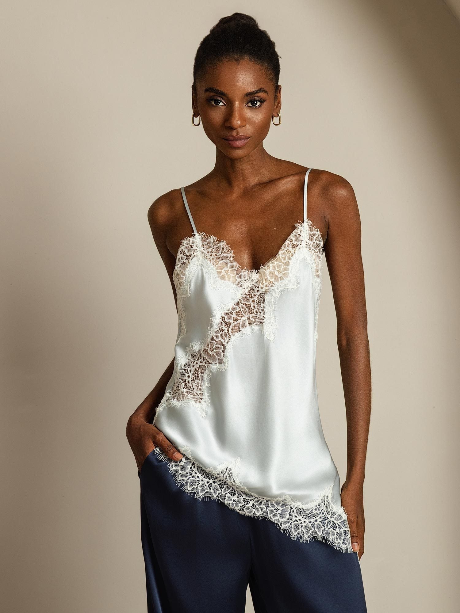 [Hellblau] SilkSilky-DE Spaghetti Strap V Neck Cami Top 001