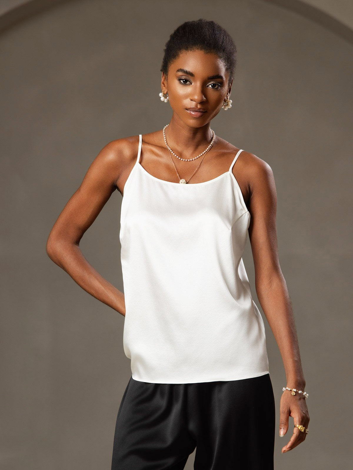 [Weiß] SilkSilky-DE Spaghetti Strap Cami Top 001