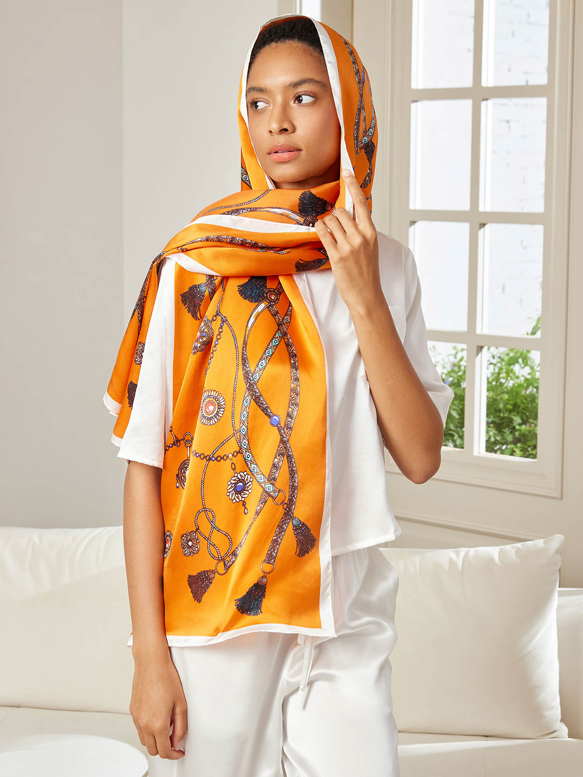 [P018] SilkSilky-DE Reine Seide Scarf 002,