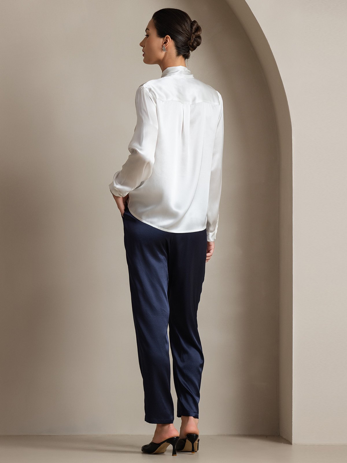 [Weiß] SilkSilky-DE 19Momme Langärmelig Schluppenkragen Bluse 002