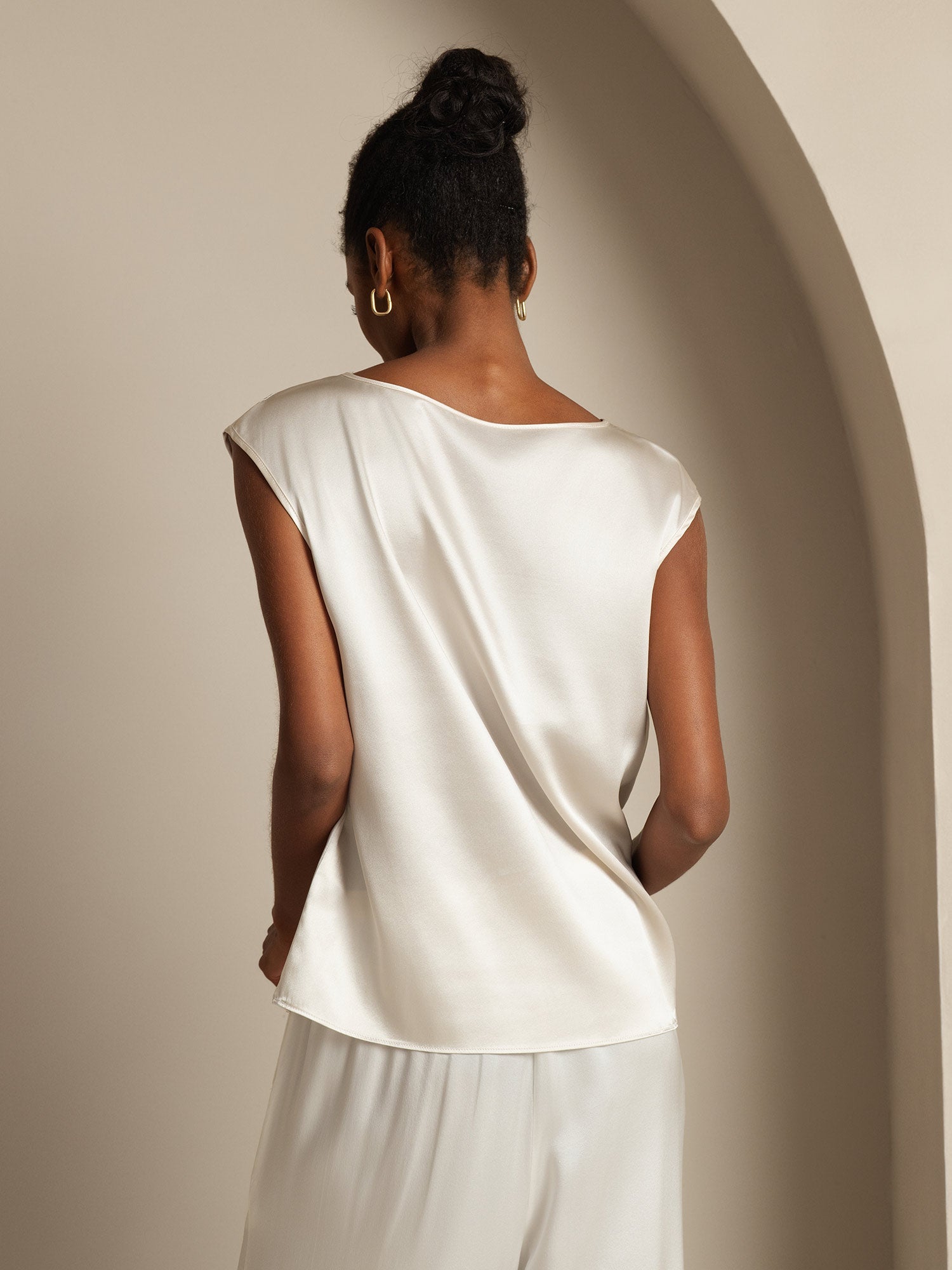 [Weiß] SilkSilky-DE Cap Sleeve Round Neck T-Shirt 002