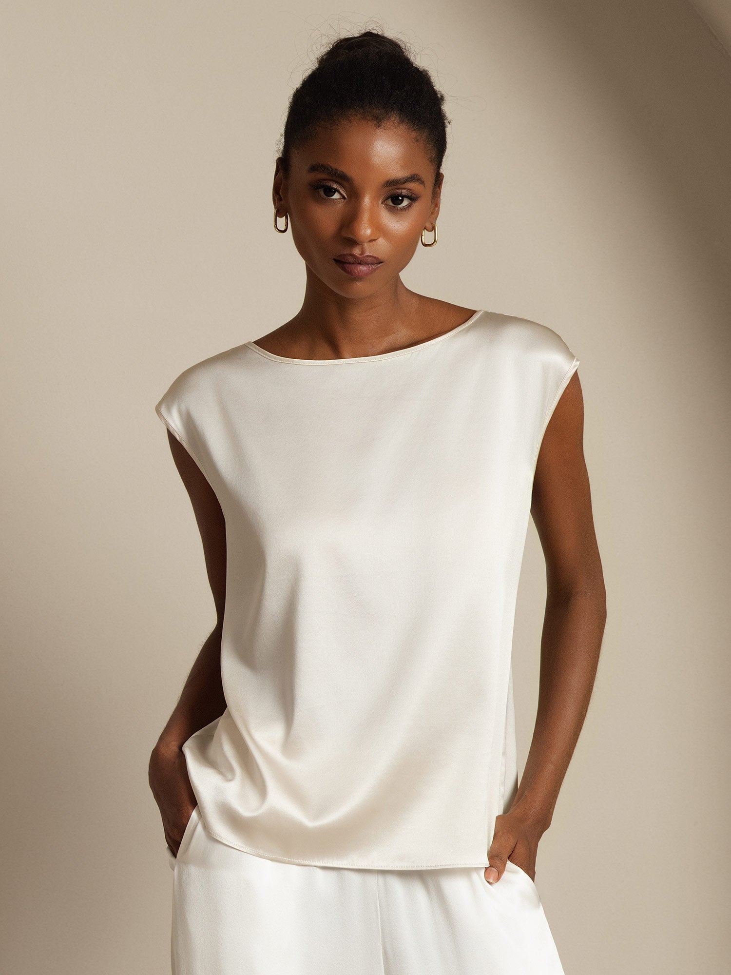 [Weiß] SilkSilky-DE Cap Sleeve Round Neck T-Shirt 001