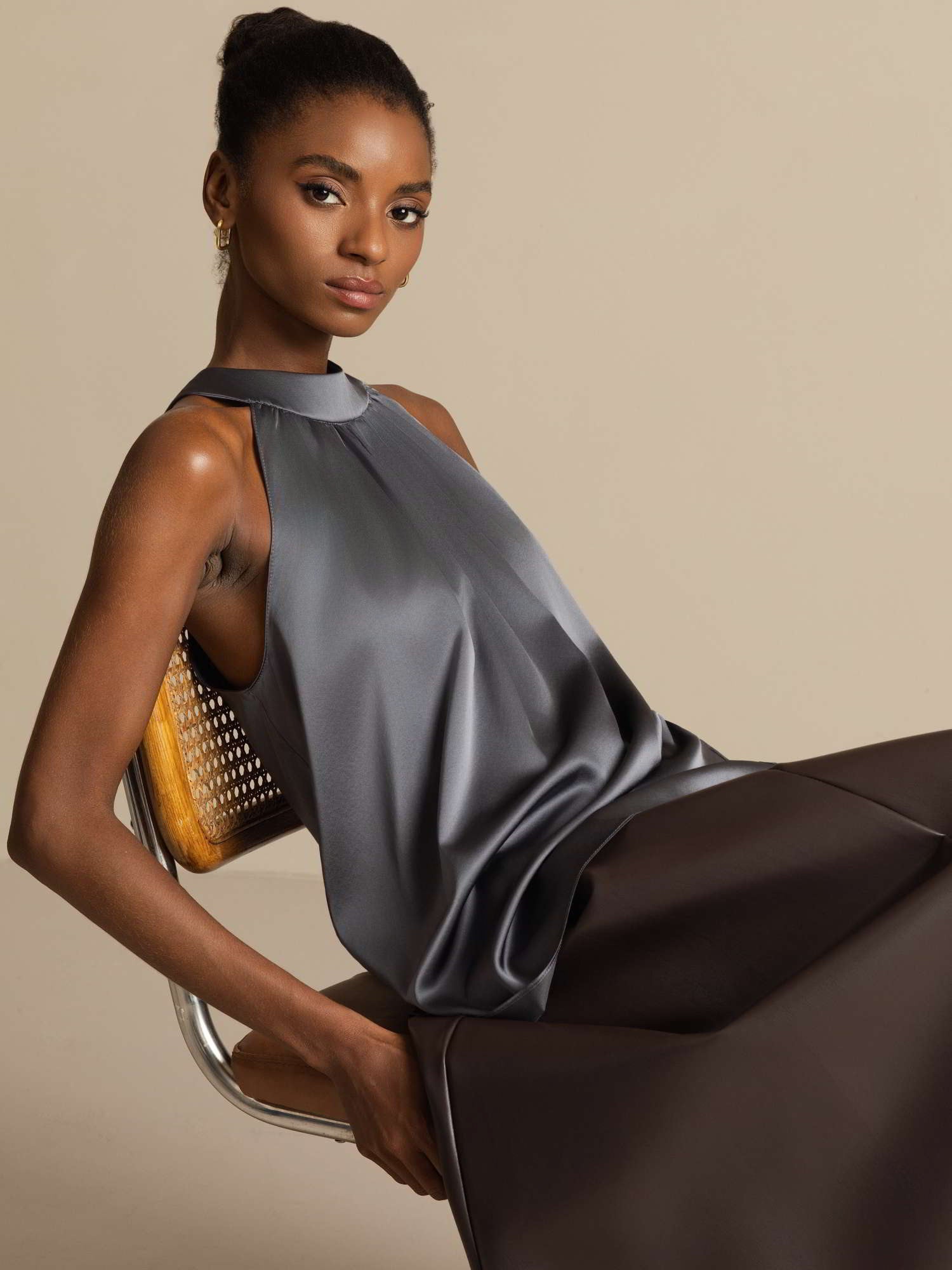 [Dunkelgrau] SilkSilky-DE 19Momme Ärmellos Neckholder T-Shirt 006