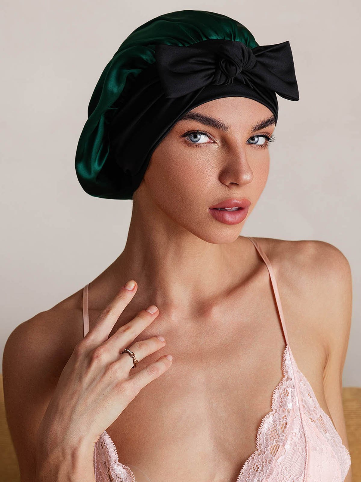 [Dunkelgrün] SilkSilky-DE Reine Seide Sleep Cap 004