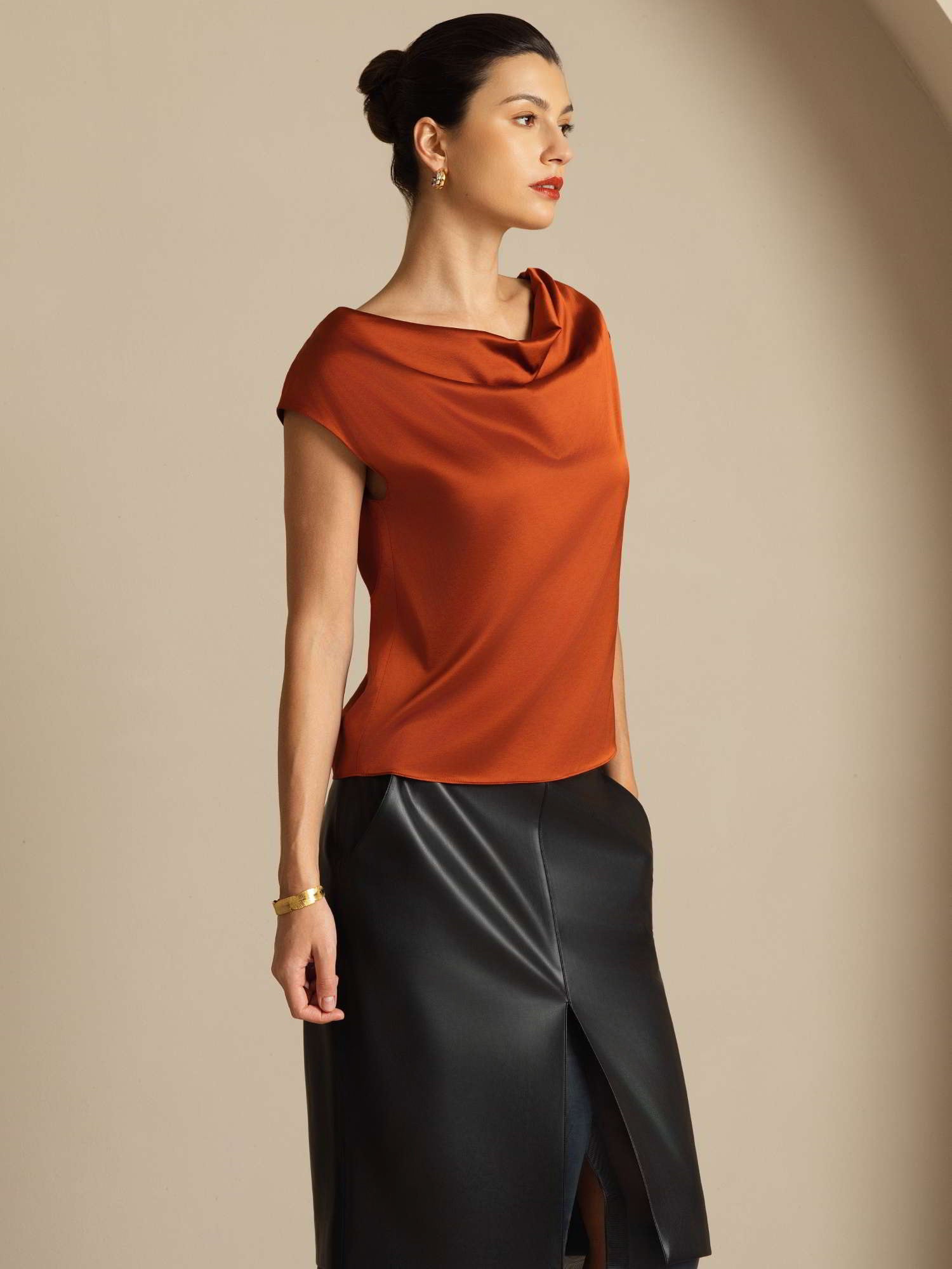 [Karamell] SilkSilky-DE 19Momme Seide Ärmellos Wasserfallausschnitt T-Shirt 006