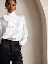 [Weiß] SilkSilky-DE Long Sleeve High Neck Bluse 006