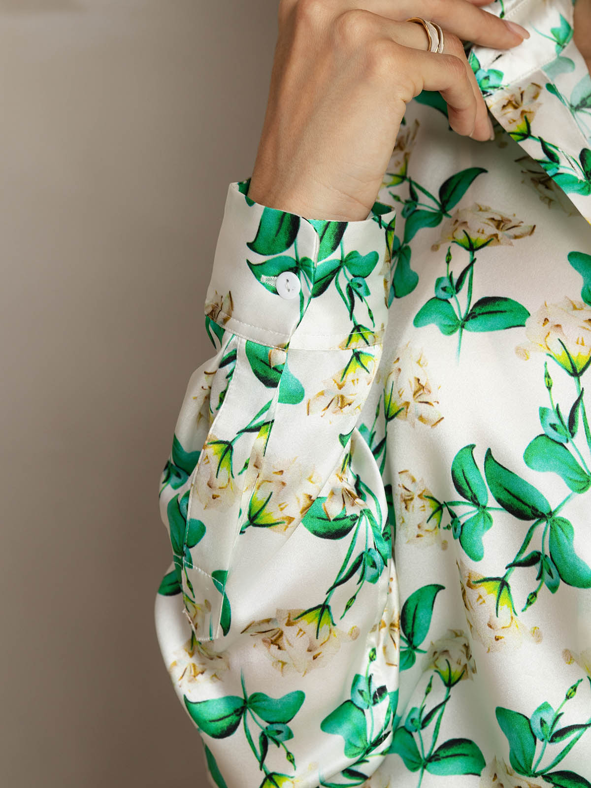 [Grün Blumen] SilkSilky-DE Seide Langärmelig Umlegekragen Damenhemd 003