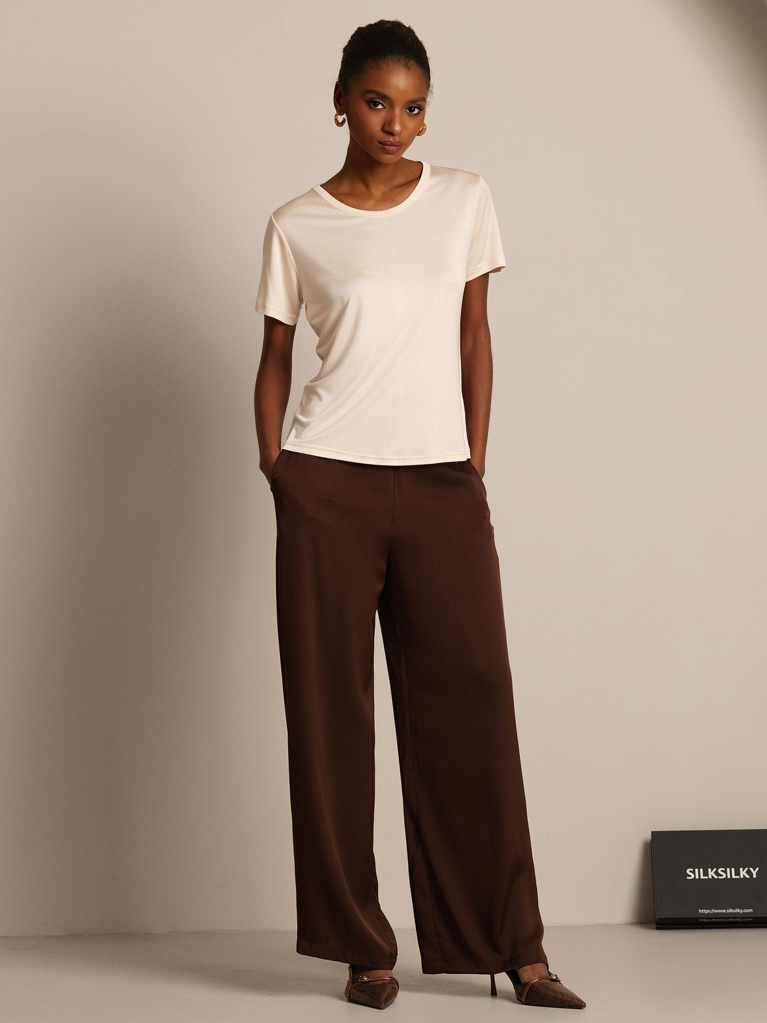 [Beige] SilkSilky-DE Seidenstrick Womens T-Shirt 005,