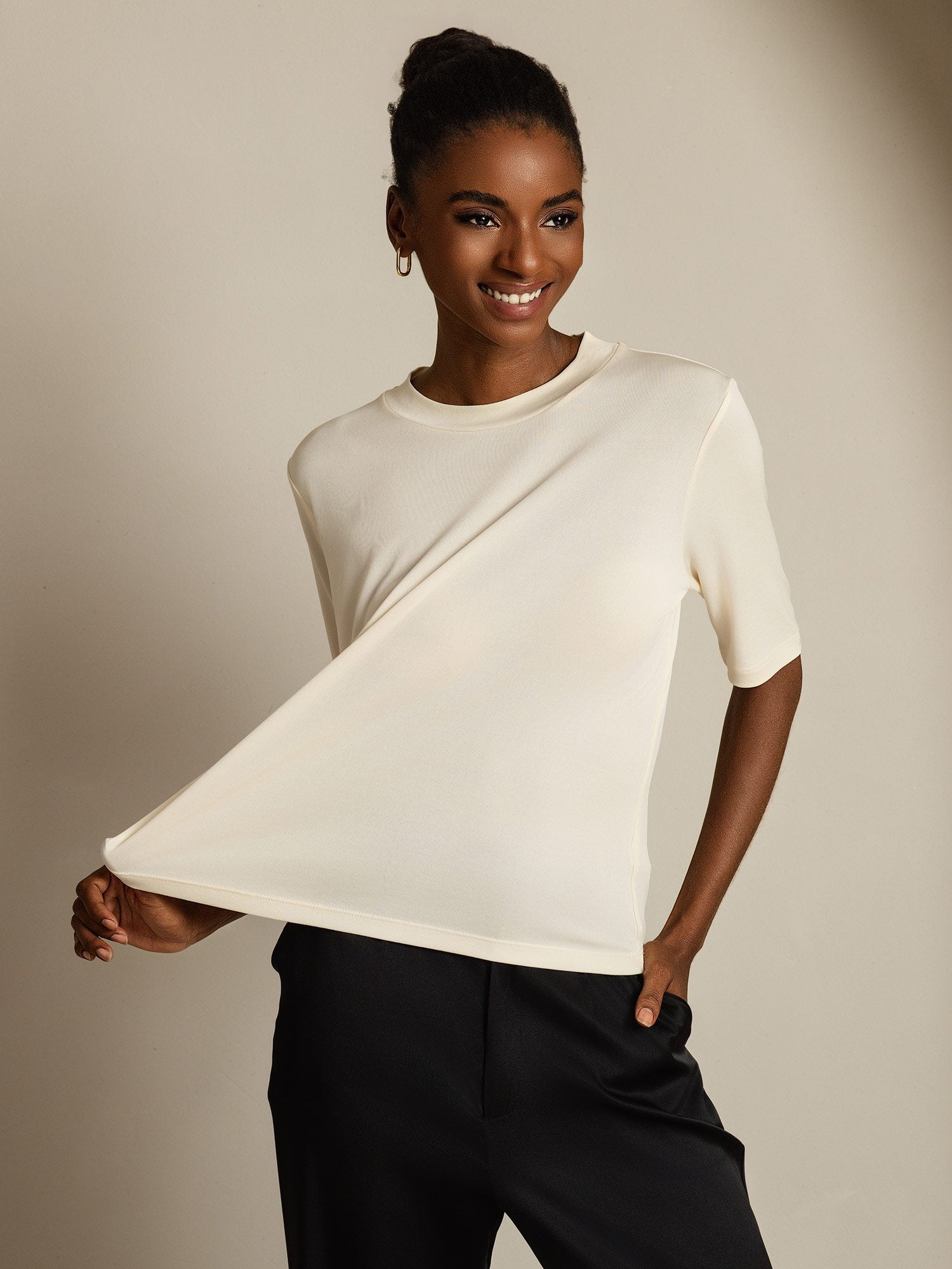 [Beige] SilkSilky-DE Reine Seide Womens T-Shirt 001