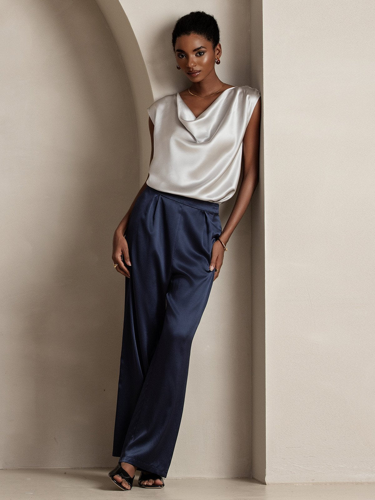 [Hellgrau] SilkSilky-DE 19Momme Seide Ärmellos Wasserfallausschnitt T-Shirt 006