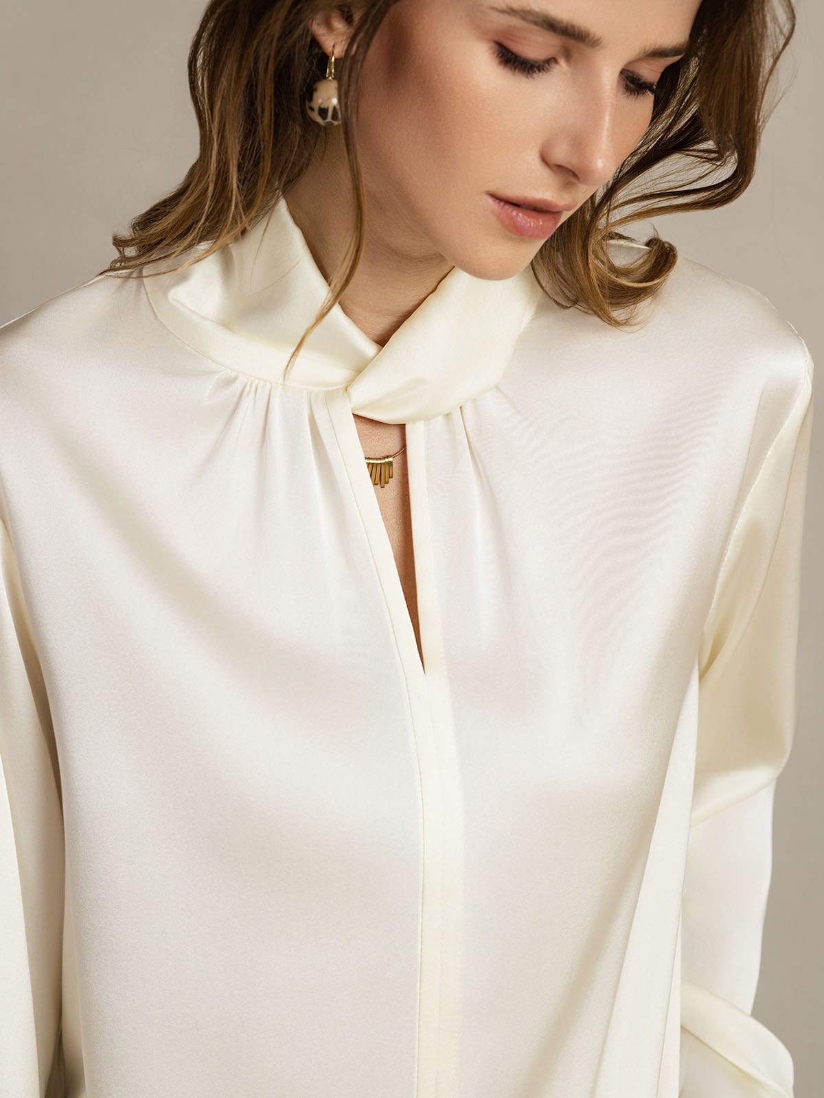 [Elfenbeinfarbe] SilkSilky-DE 19Momme Seide Womens Shirt 005