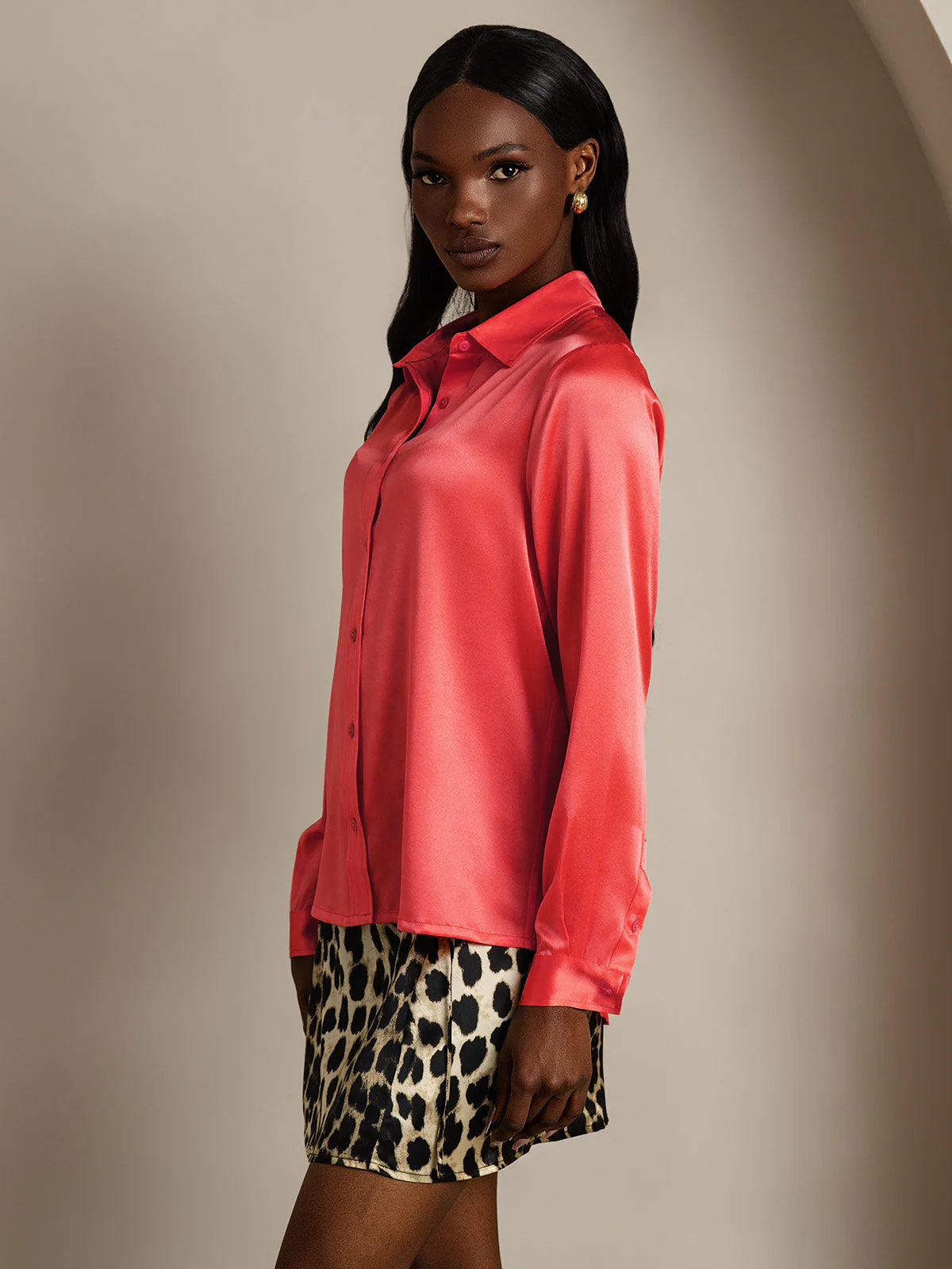 SilkSilky-DE 19Momme Seide Langärmelig Umlegekragen Damenhemd Kaiserrot 004