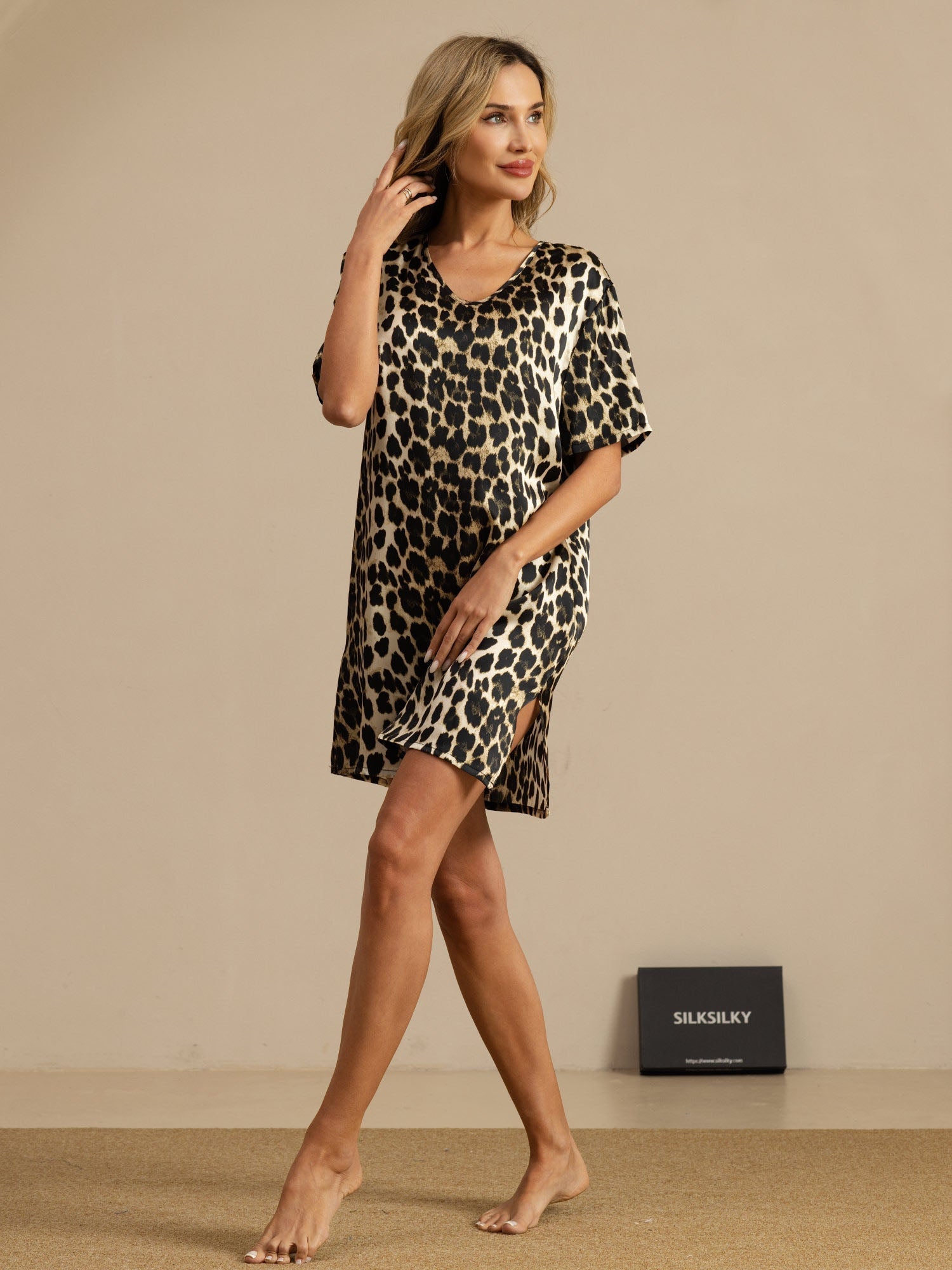 [Leopard] SilkSilky-DE Pure Silk Kurzärmelig V Ausschnitt Nachthemden 006