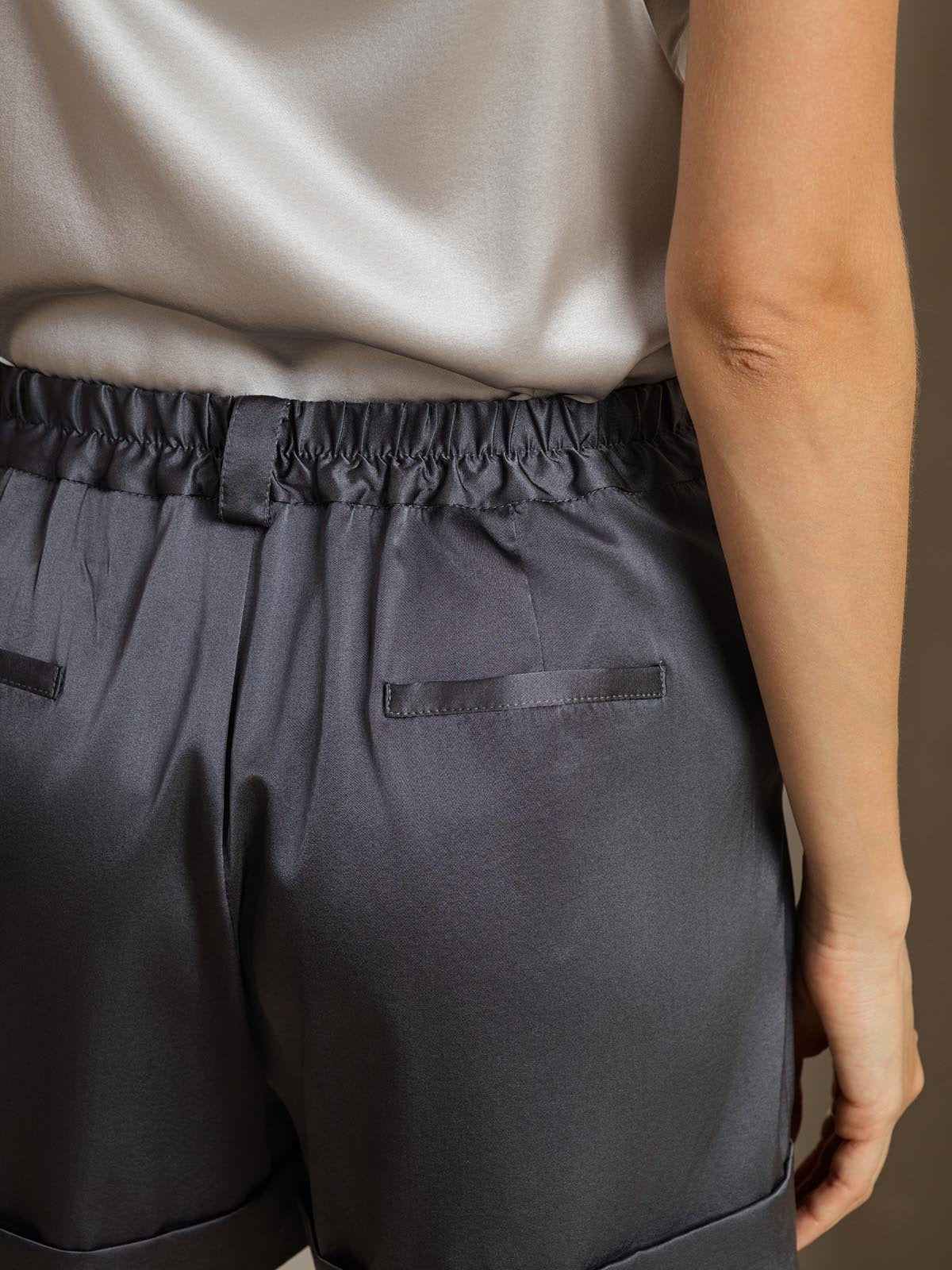 [Dunkelgrau] SilkSilky-DE 19Momme Seide Womens Shorts 005