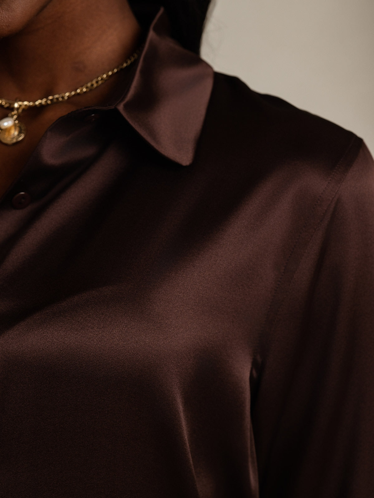 [Dunkle Schokolade] SilkSilky-DE Seide Langärmelig Umlegekragen Damenhemd 008