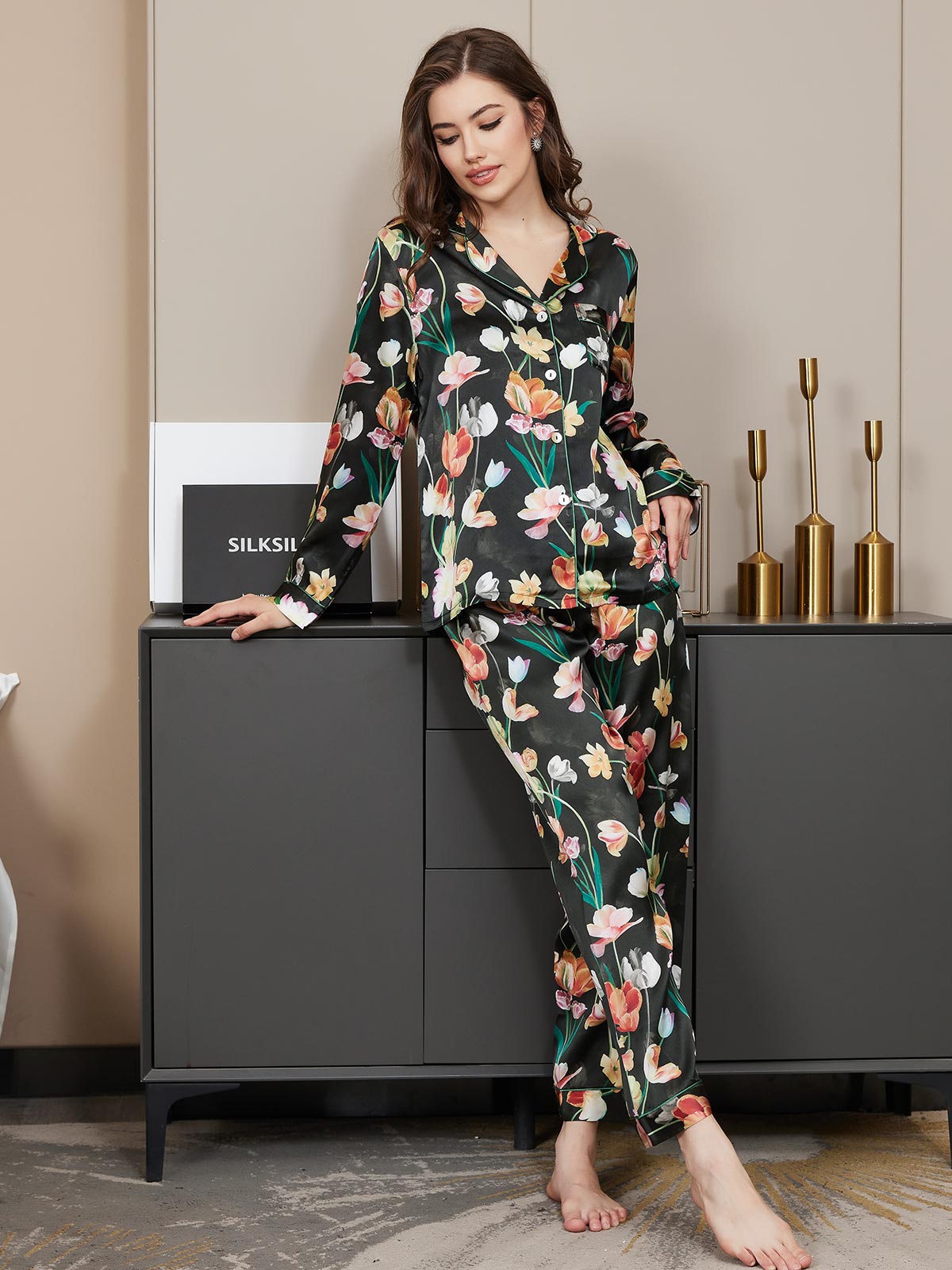 [Schwarz] SilkSilky-DE Reine Seide Langärmelig Revers Damen Pyjamas 002