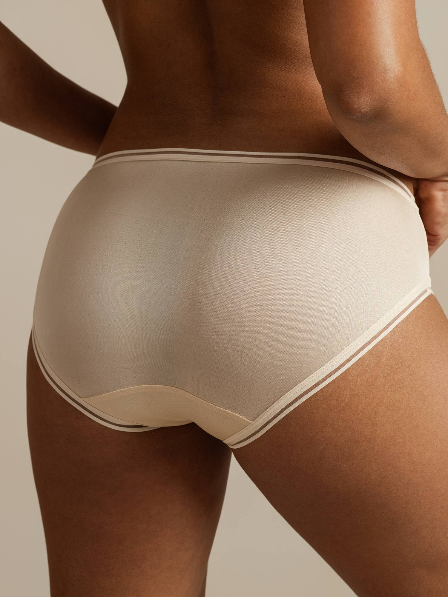 [Beige] SilkSilky-DE Reine Seide Panty 002,