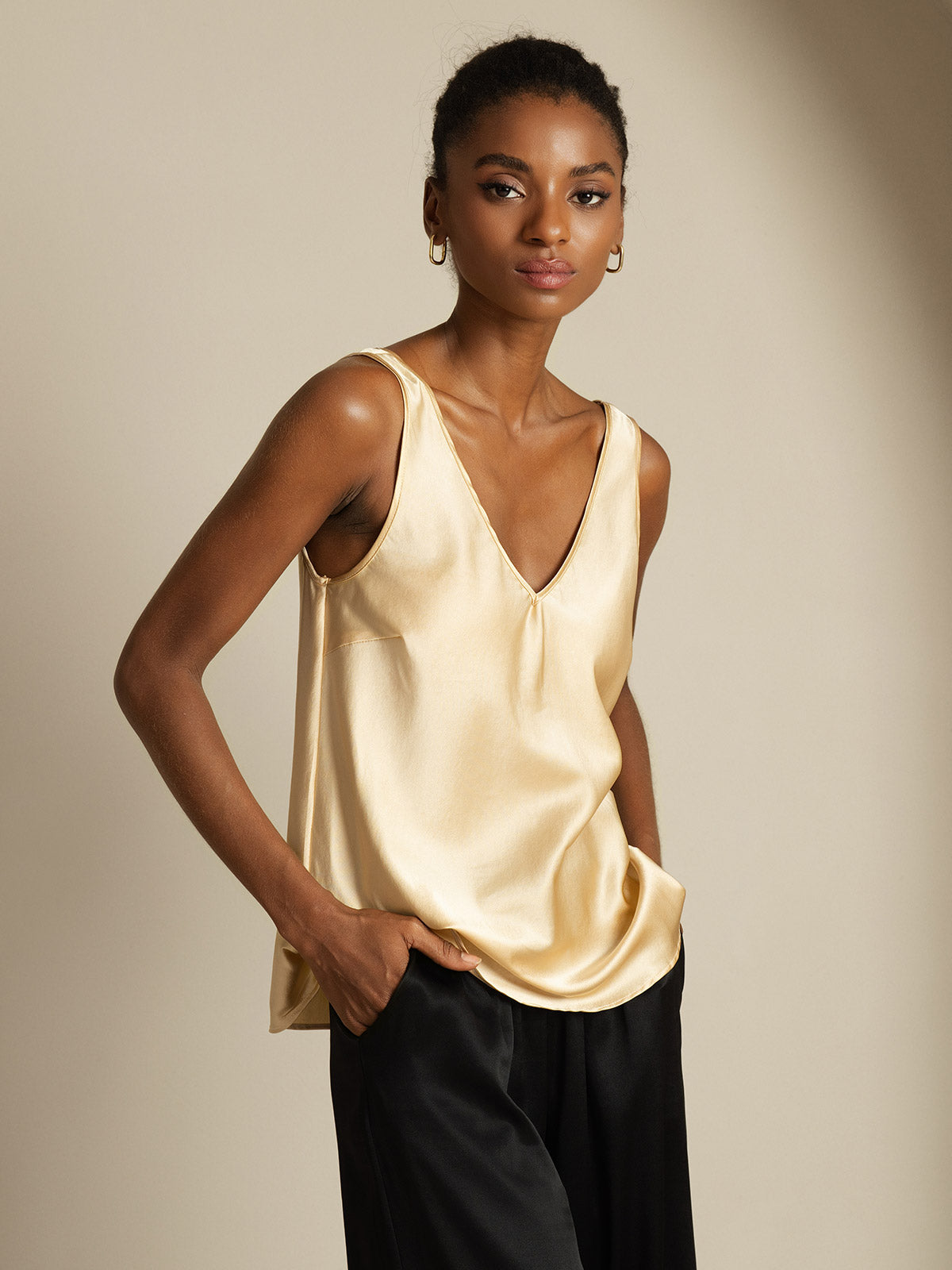 [Champagner] SilkSilky-DE 19Momme Seide V Ausschnitt Cami Top 001