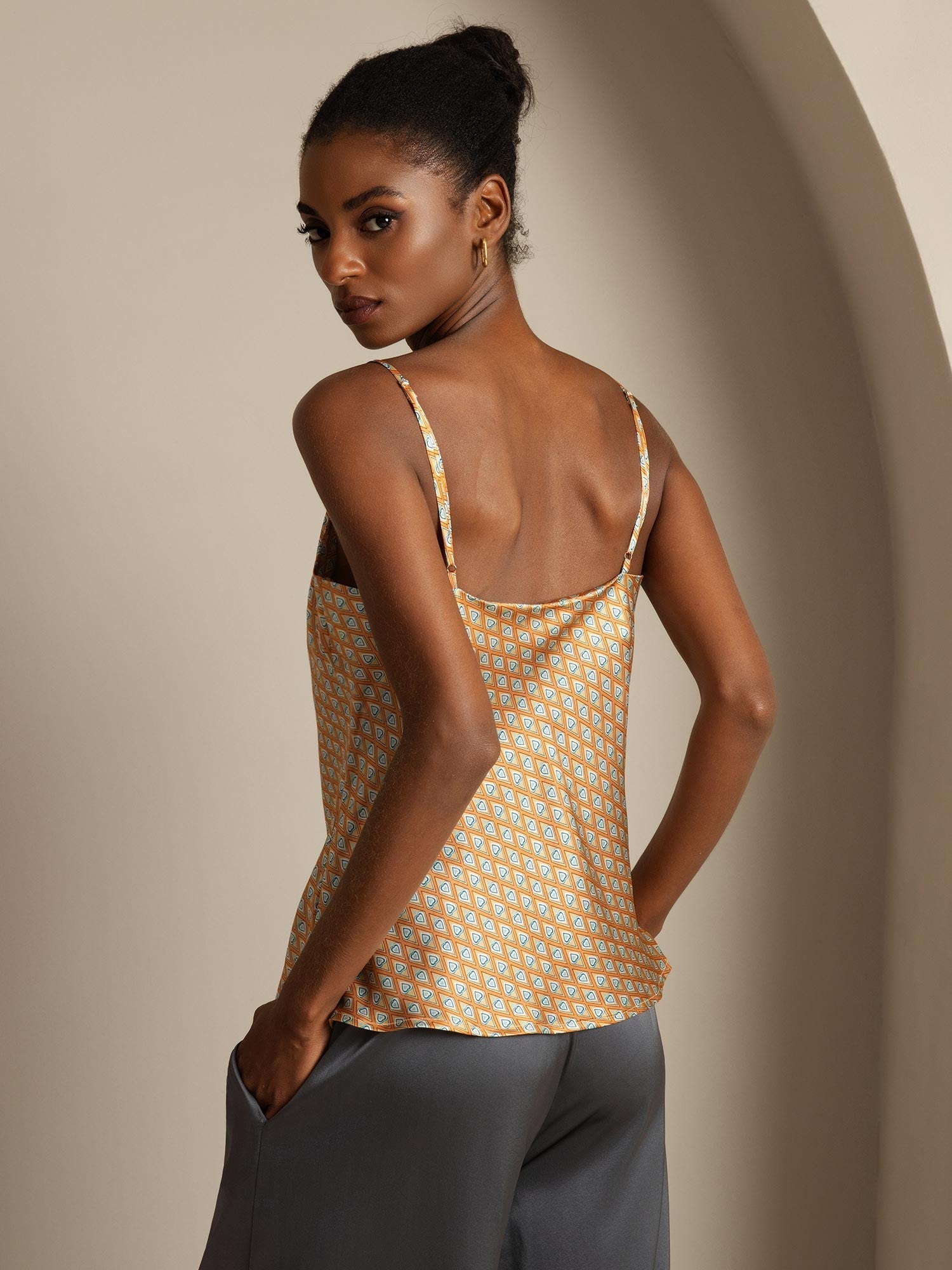 [Floral] SilkSilky-DE Reine Seide V Ausschnitt Cami Top 002,