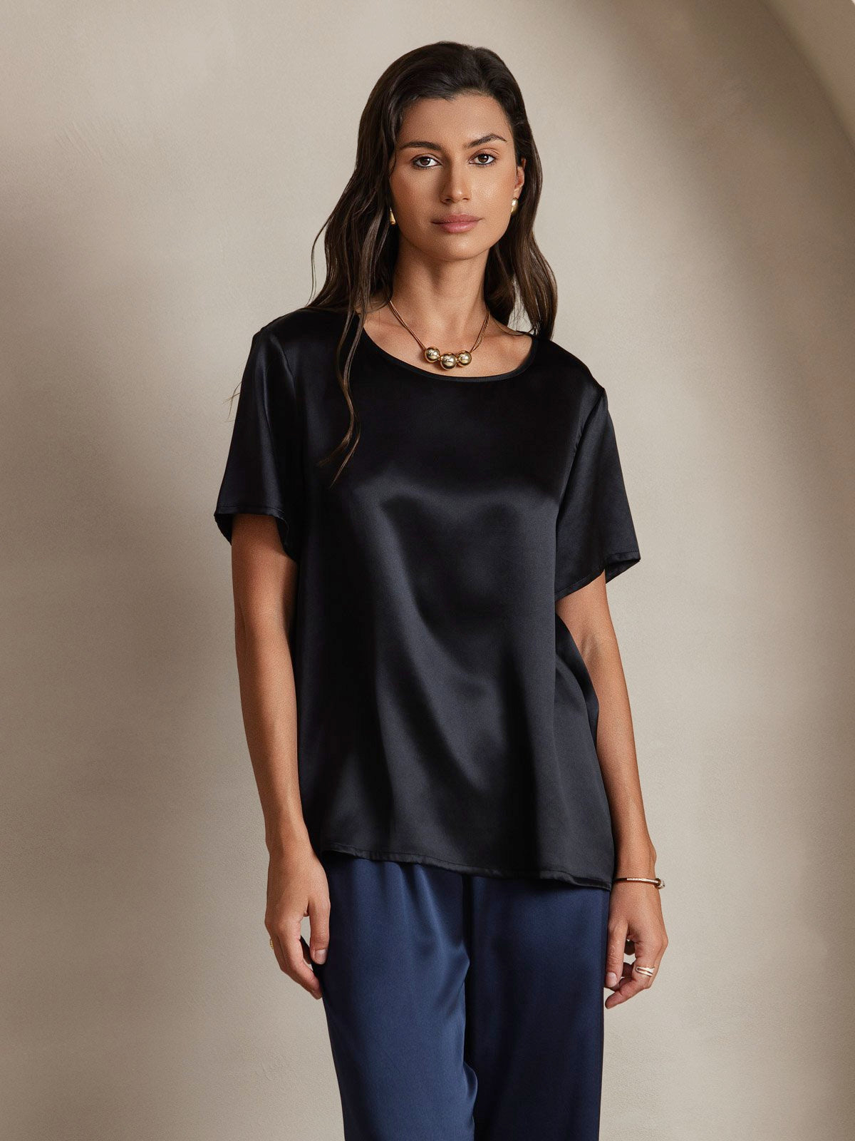 SilkSilky-DE Reine Seide Kurzärmelig Rundkragen T-Shirt Schwarz 001