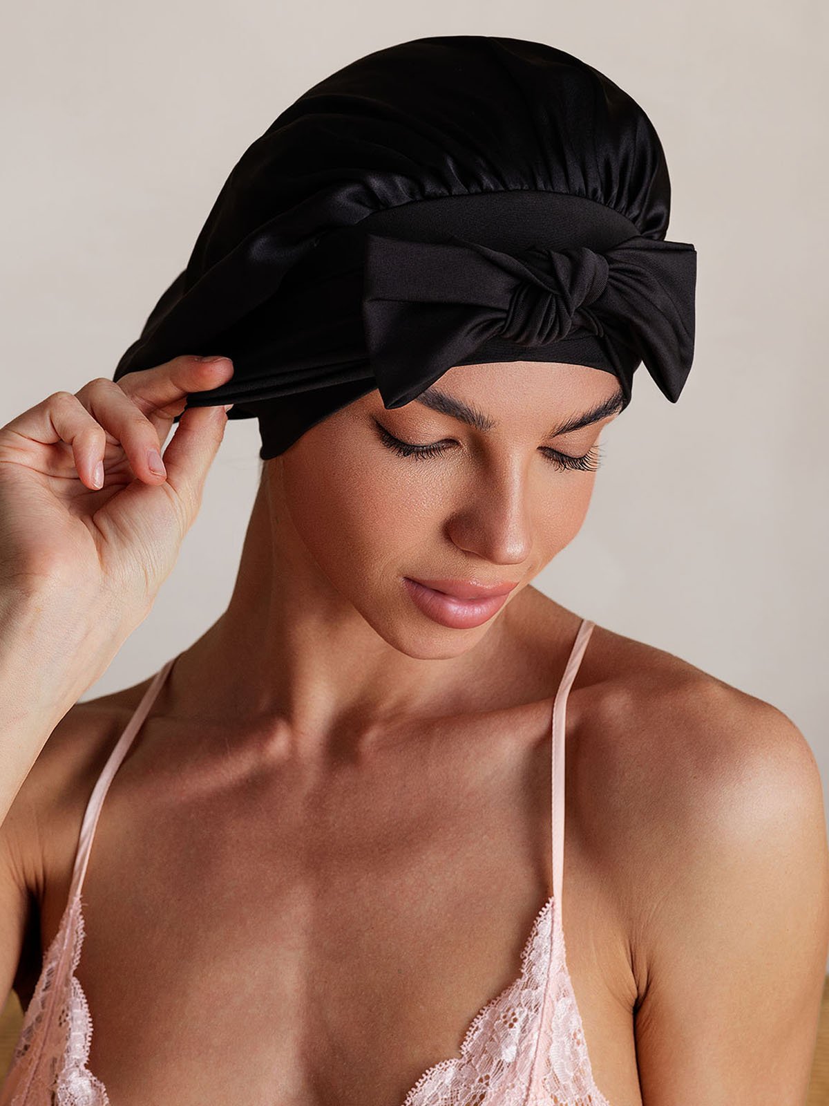 [Schwarz] SilkSilky-DE Reine Seide Sleep Cap 006