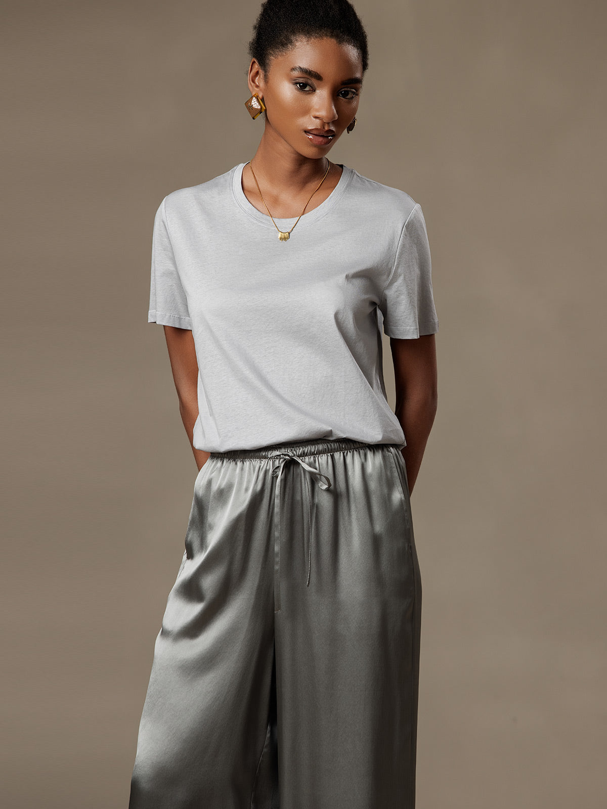 [Silber] SilkSilky-DE Seidenstrick Womens T-Shirt 001