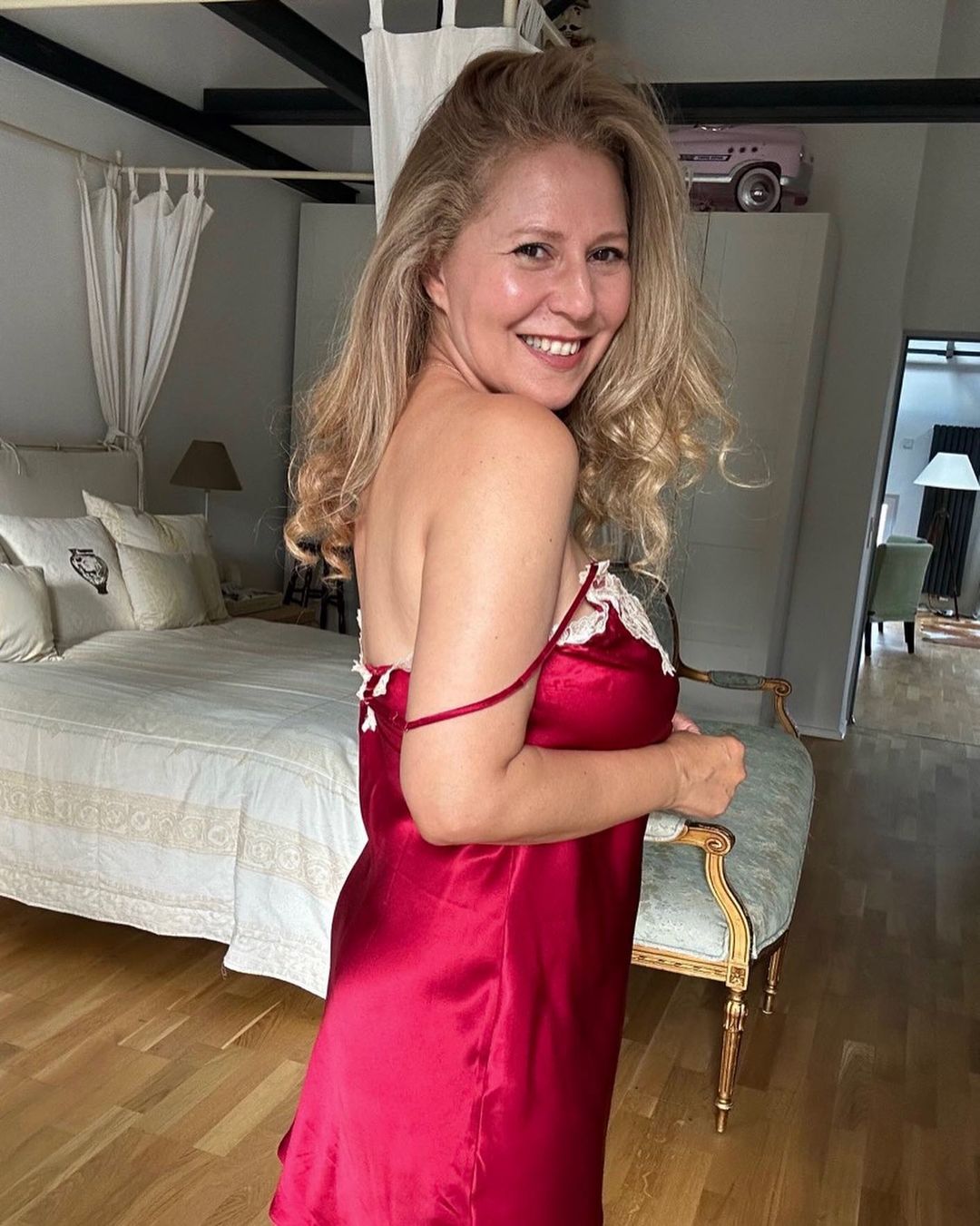 DE-SILKSILKY
