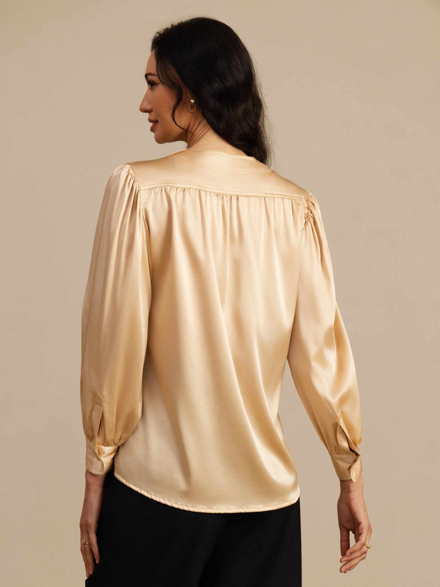 [Champagner] SilkSilky-DE 19Momme Long Sleeve Round Neck Bluse 002