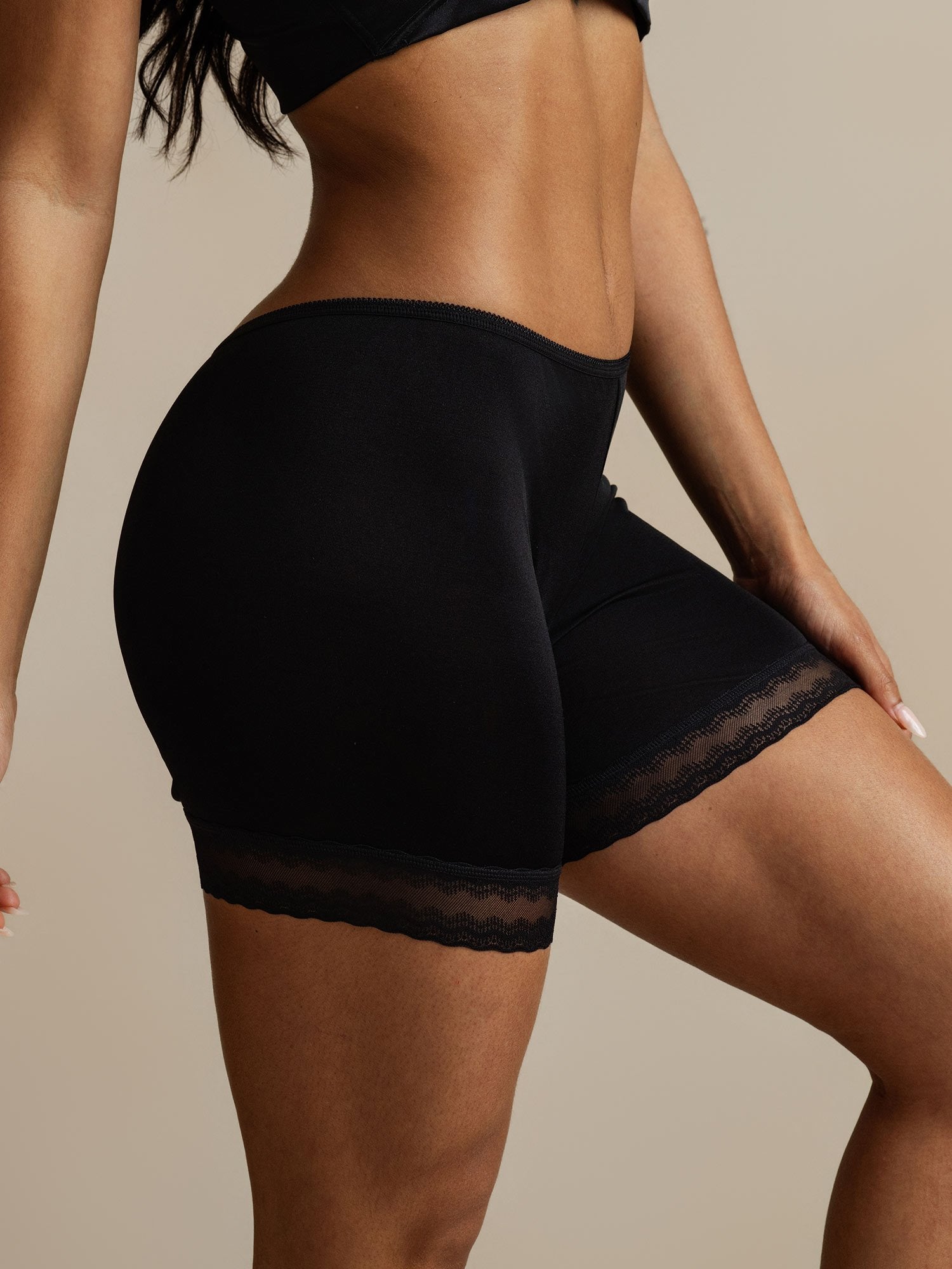 [Schwarz] SilkSilky-DE Reine Seide Panty 001,