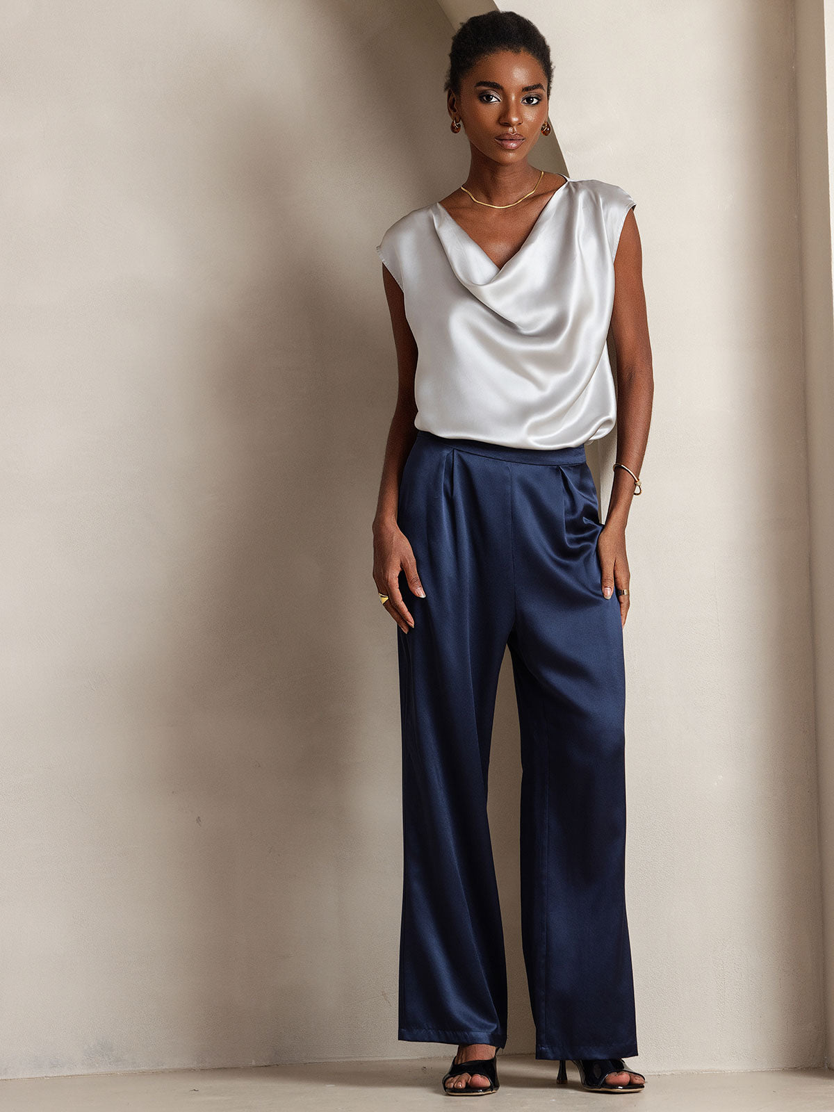 [Hellgrau] SilkSilky-DE 19Momme Seide Ärmellos Wasserfallausschnitt T-Shirt 005