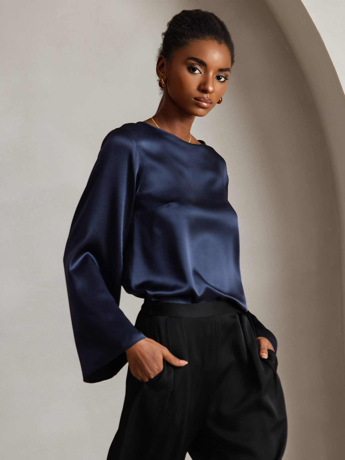 [Dunkelblau] SilkSilky-DE Long Sleeve Boat Neck Bluse 001