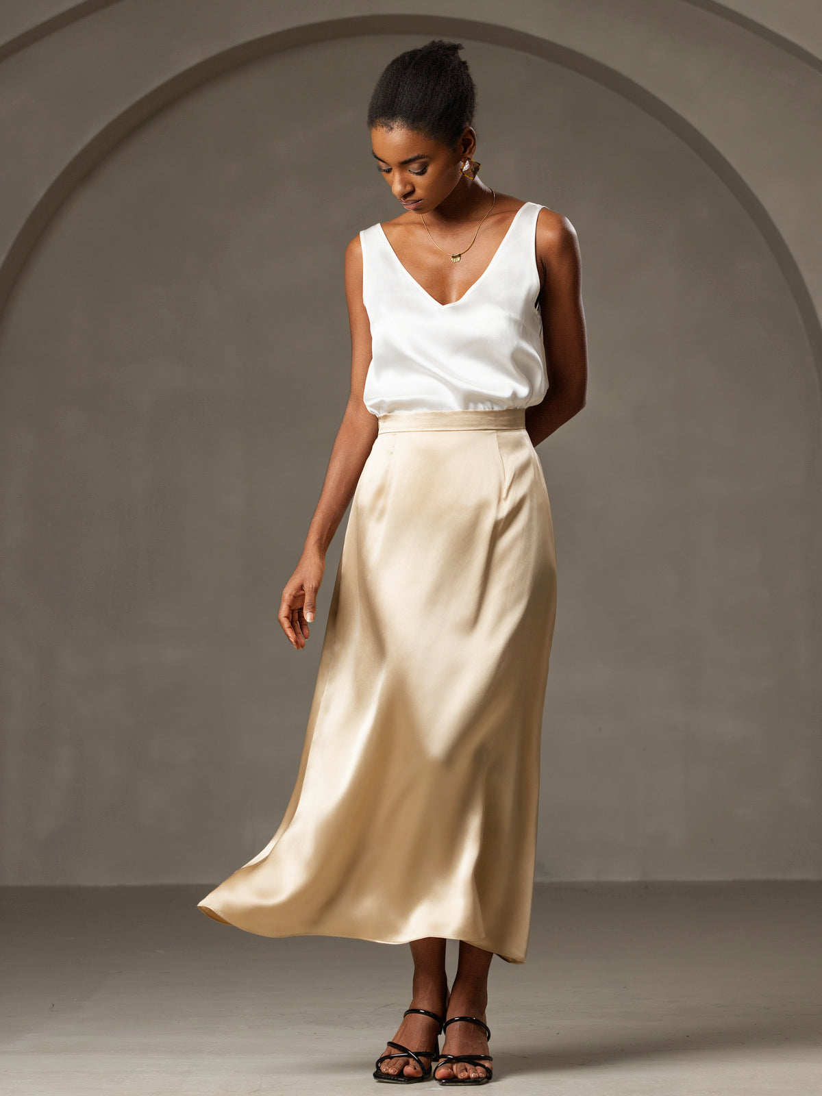 [Weiß] SilkSilky-DE Reine Seide Ärmellos V Ausschnitt Cami Top 006