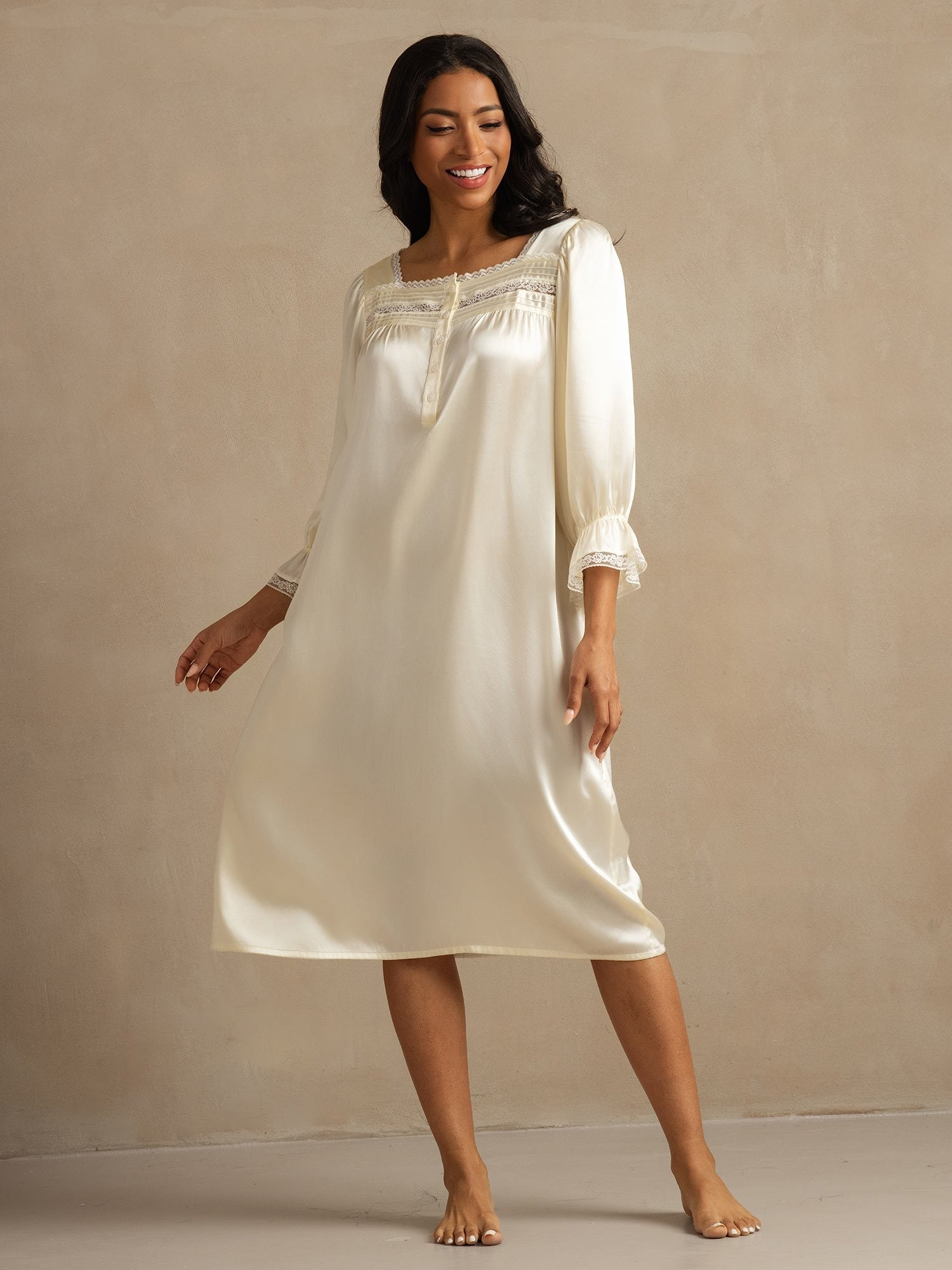 [Weiß] SilkSilky-DE Reine Seide Nightgown 007