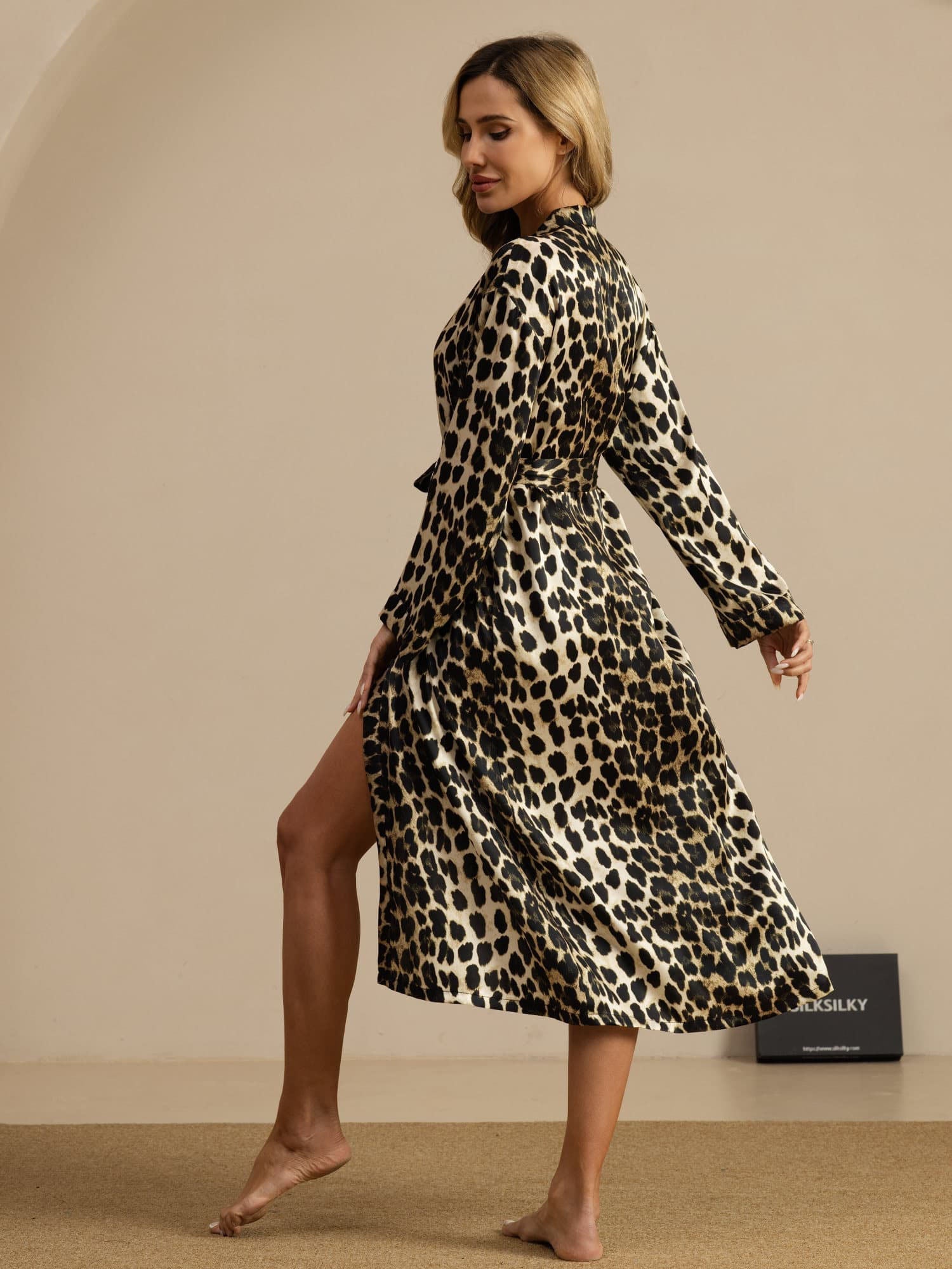 [Leopard] SilkSilky-DE Langärmelig Damen Morgenmantel 002