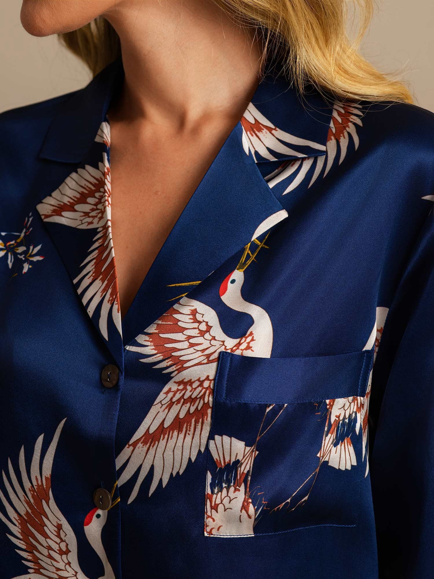 [Dunkelblau] SilkSilky-DE 19Momme Reine Seide Umlegekragen Schlafhemd 004