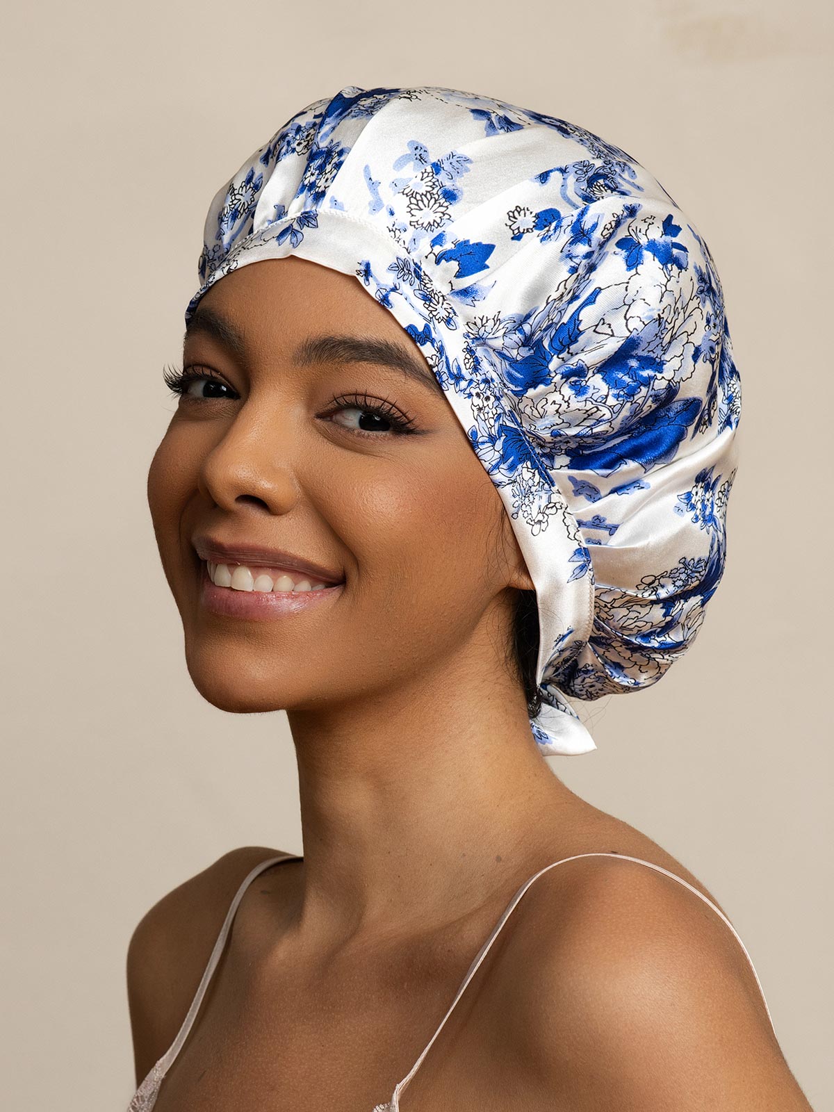 SilkSilky-DE Reine Seide Sleep Cap BlauWeißesPorzellan 001