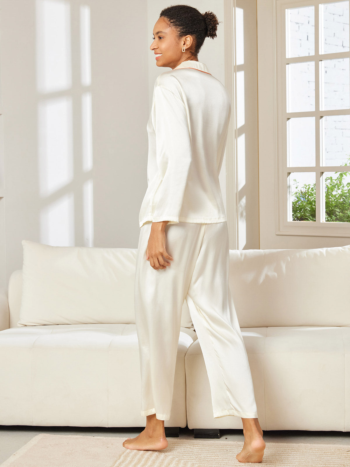[Weiß] SilkSilky-DE Reine Seide Langärmelig Umlegekragen Damen Pyjamas 002