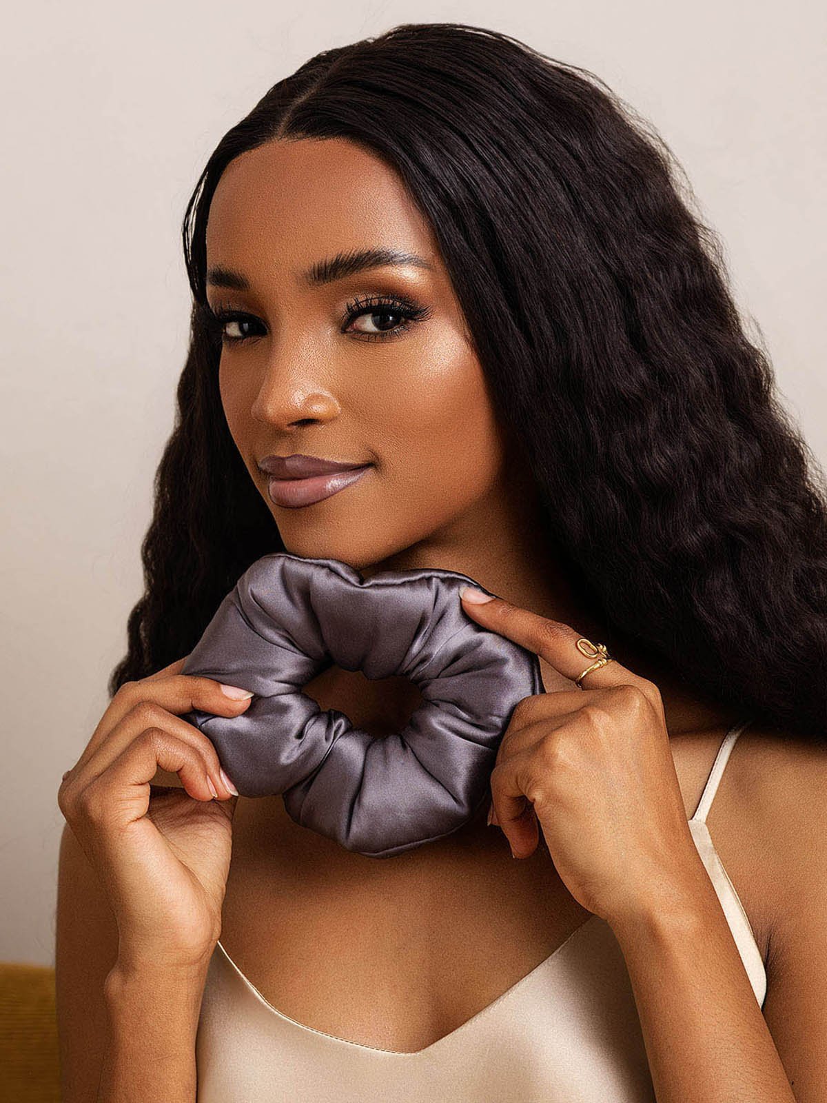 [Dunkelgrau] SilkSilky-DE Reine Seide Scrunchie 004