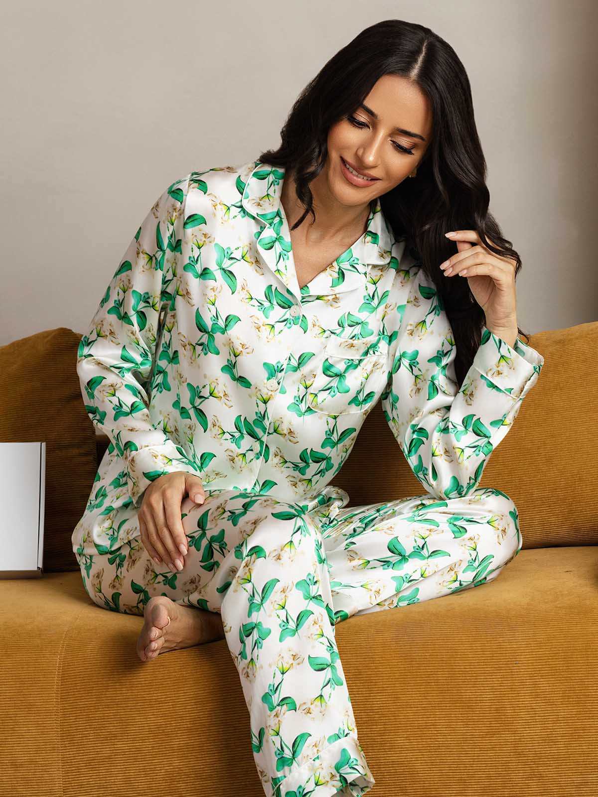 [Grün Blumen] SilkSilky-DE Reine Seide Womens Pajamas 001