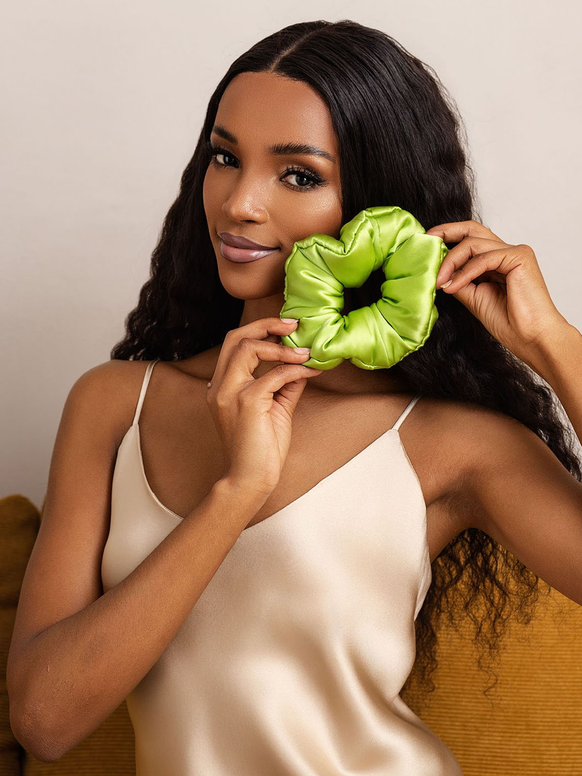[Grün] SilkSilky-DE Reine Seide Scrunchie 002