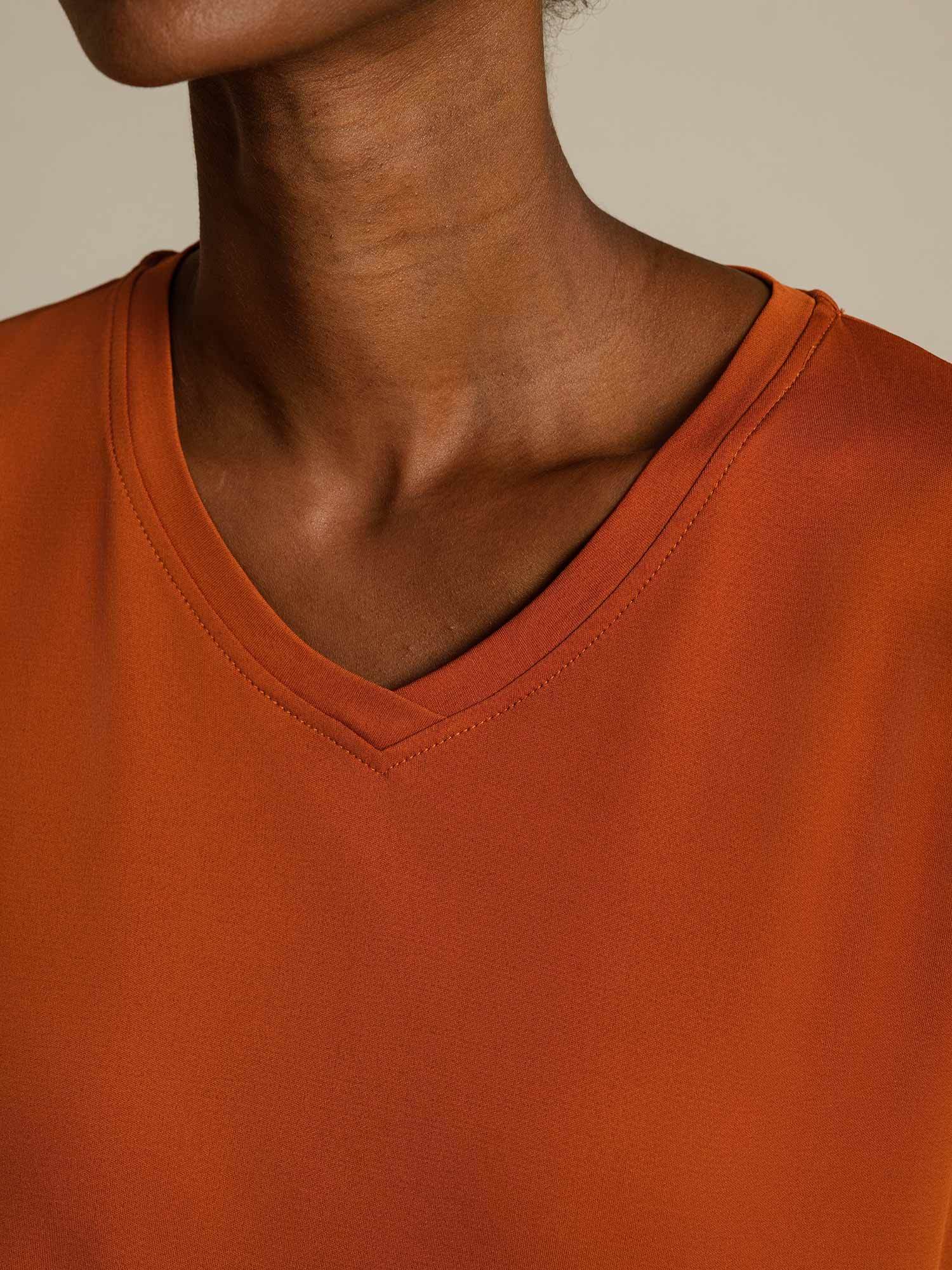 [Orange] SilkSilky-DE Reine Seide V Ausschnitt T-Shirt 004